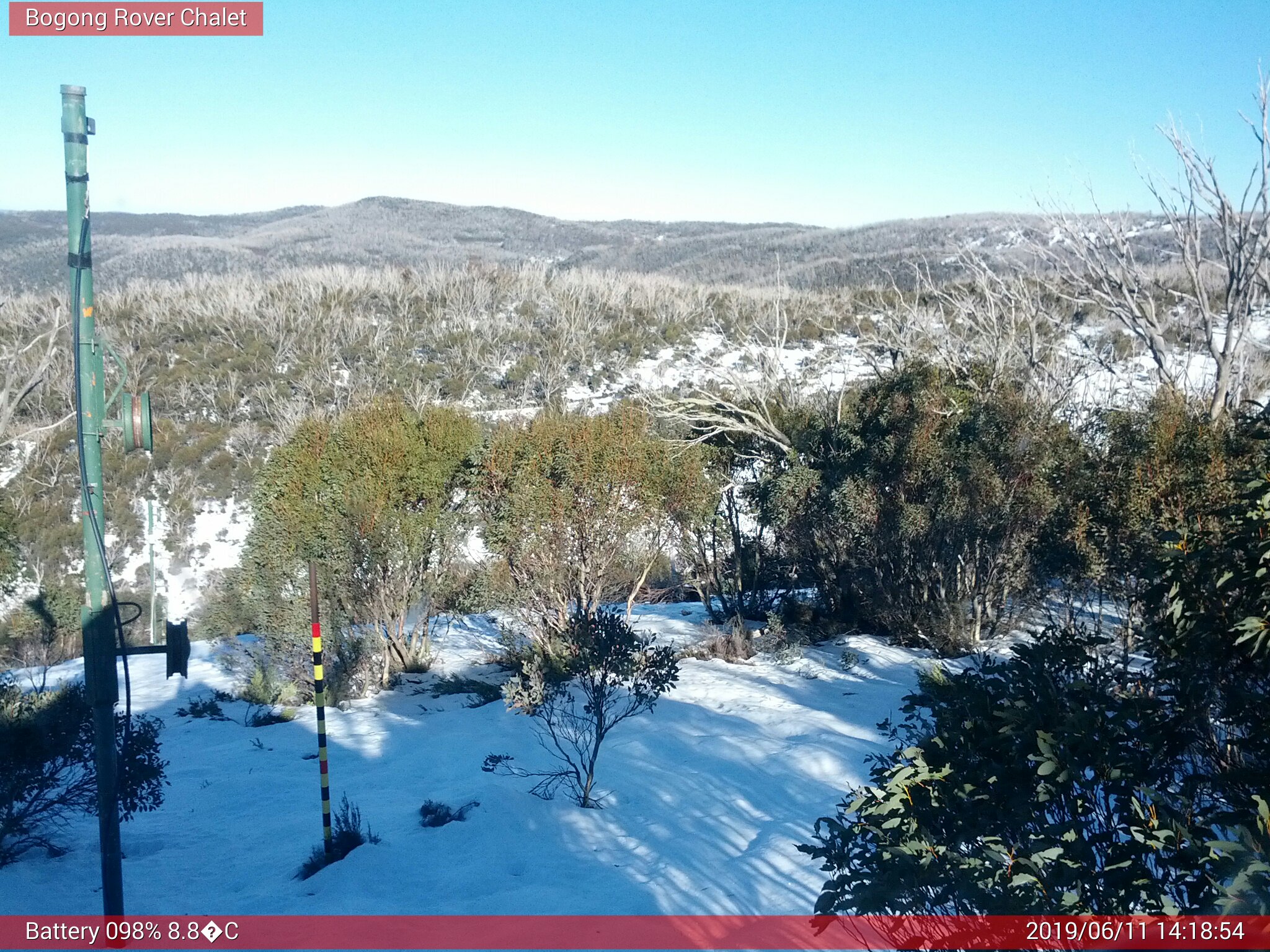 Bogong Web Cam 2:18pm Tuesday 11th of June 2019