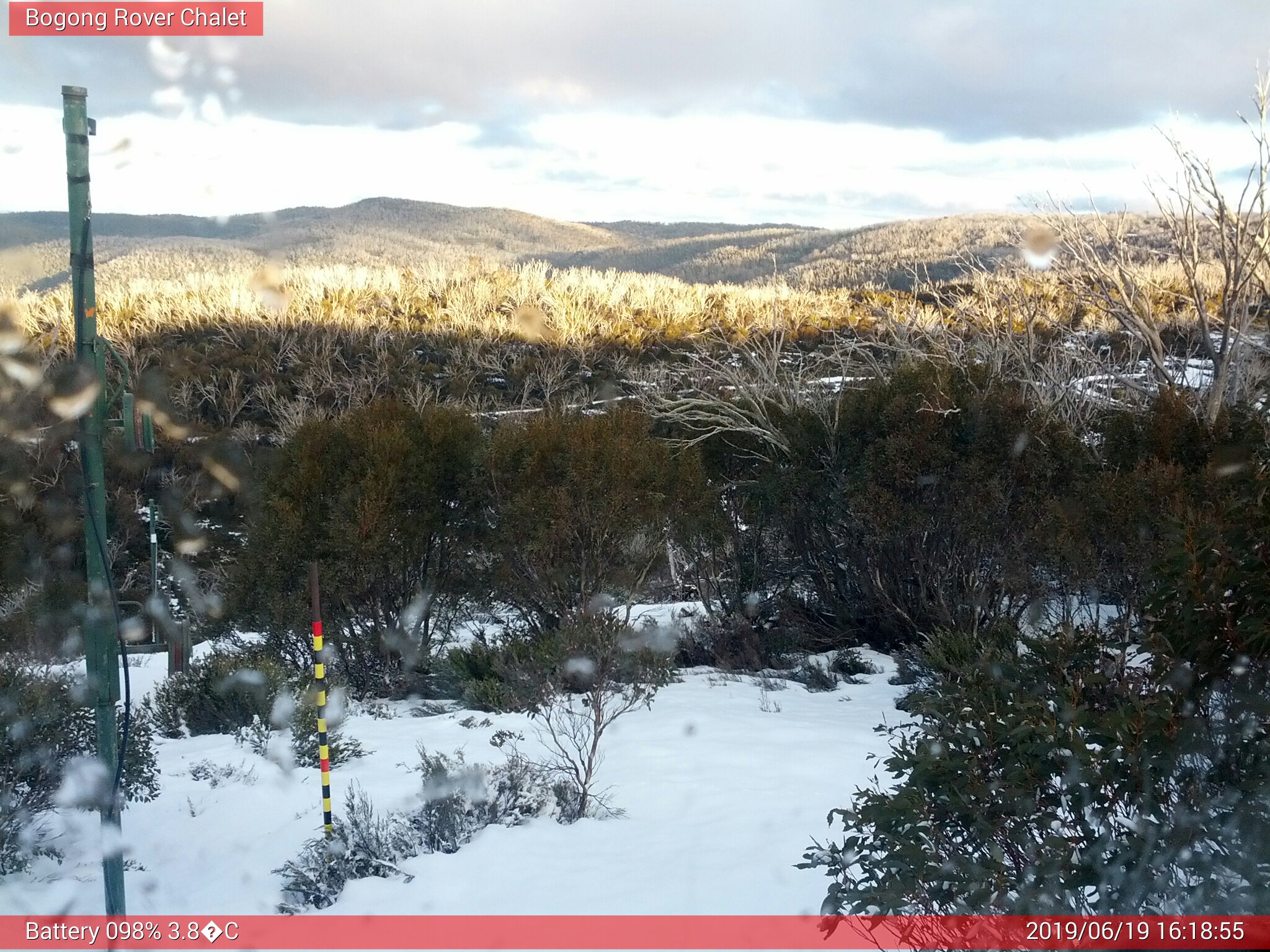 Bogong Web Cam 4:18pm Wednesday 19th of June 2019