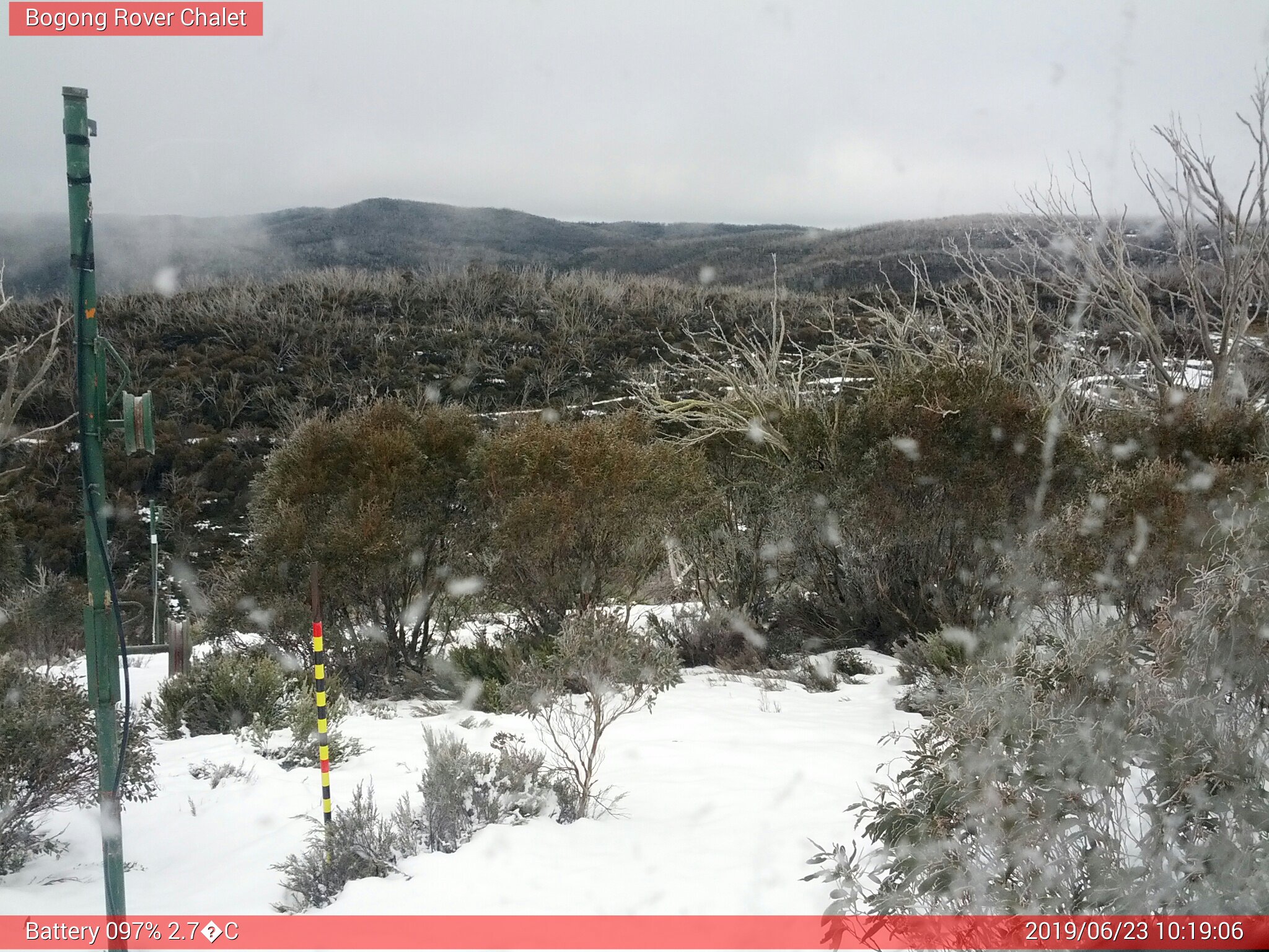 Bogong Web Cam 10:19am Sunday 23rd of June 2019