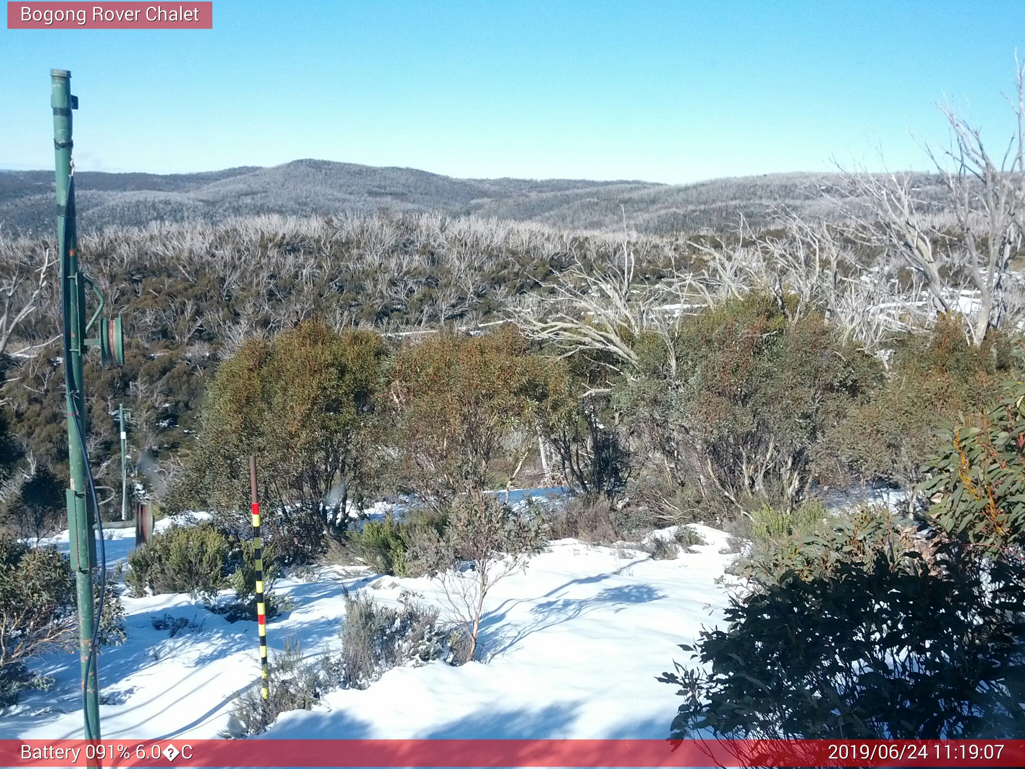 Bogong Web Cam 11:19am Monday 24th of June 2019