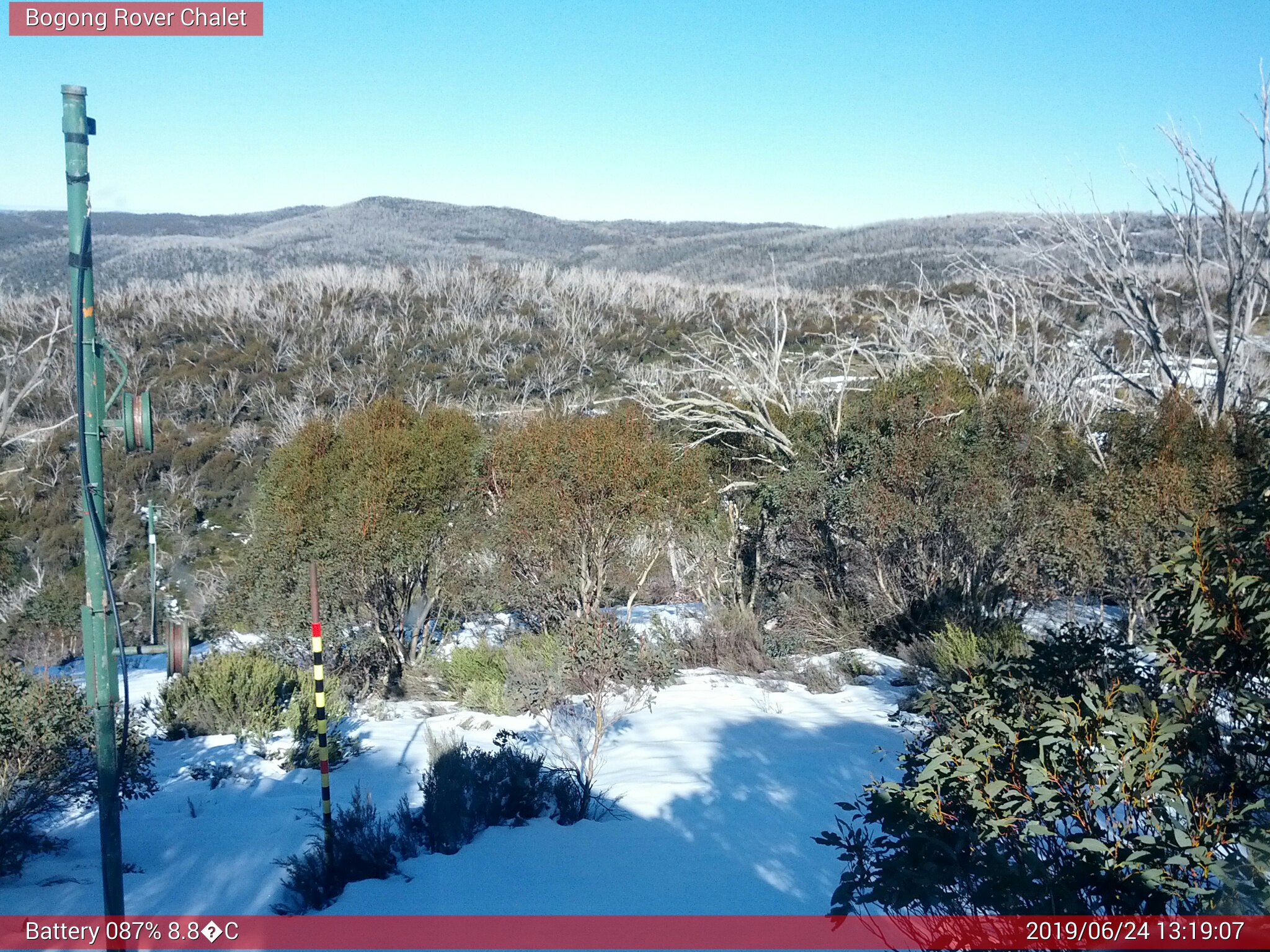 Bogong Web Cam 1:19pm Monday 24th of June 2019