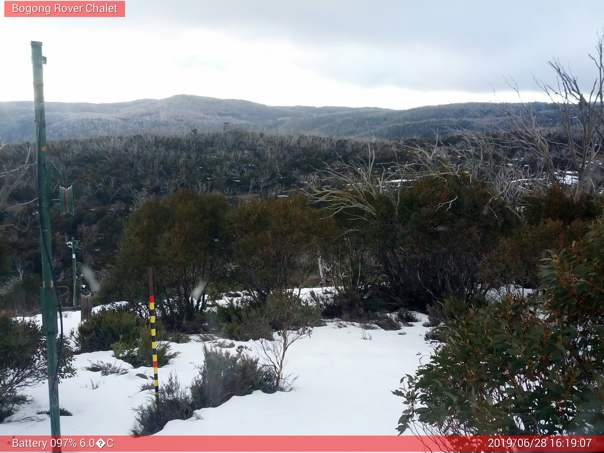 Bogong Web Cam 4:19pm Friday 28th of June 2019