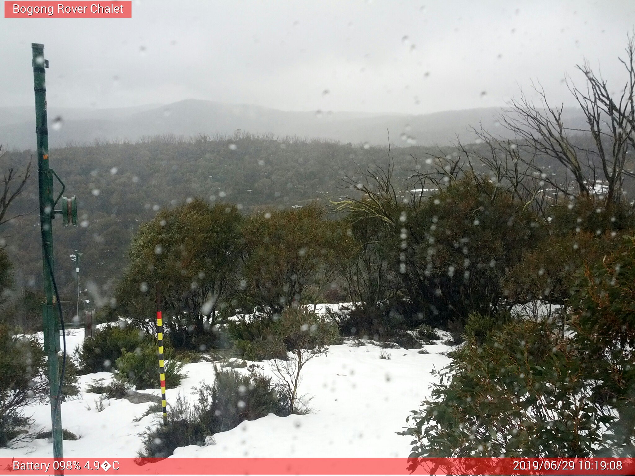 Bogong Web Cam 10:19am Saturday 29th of June 2019