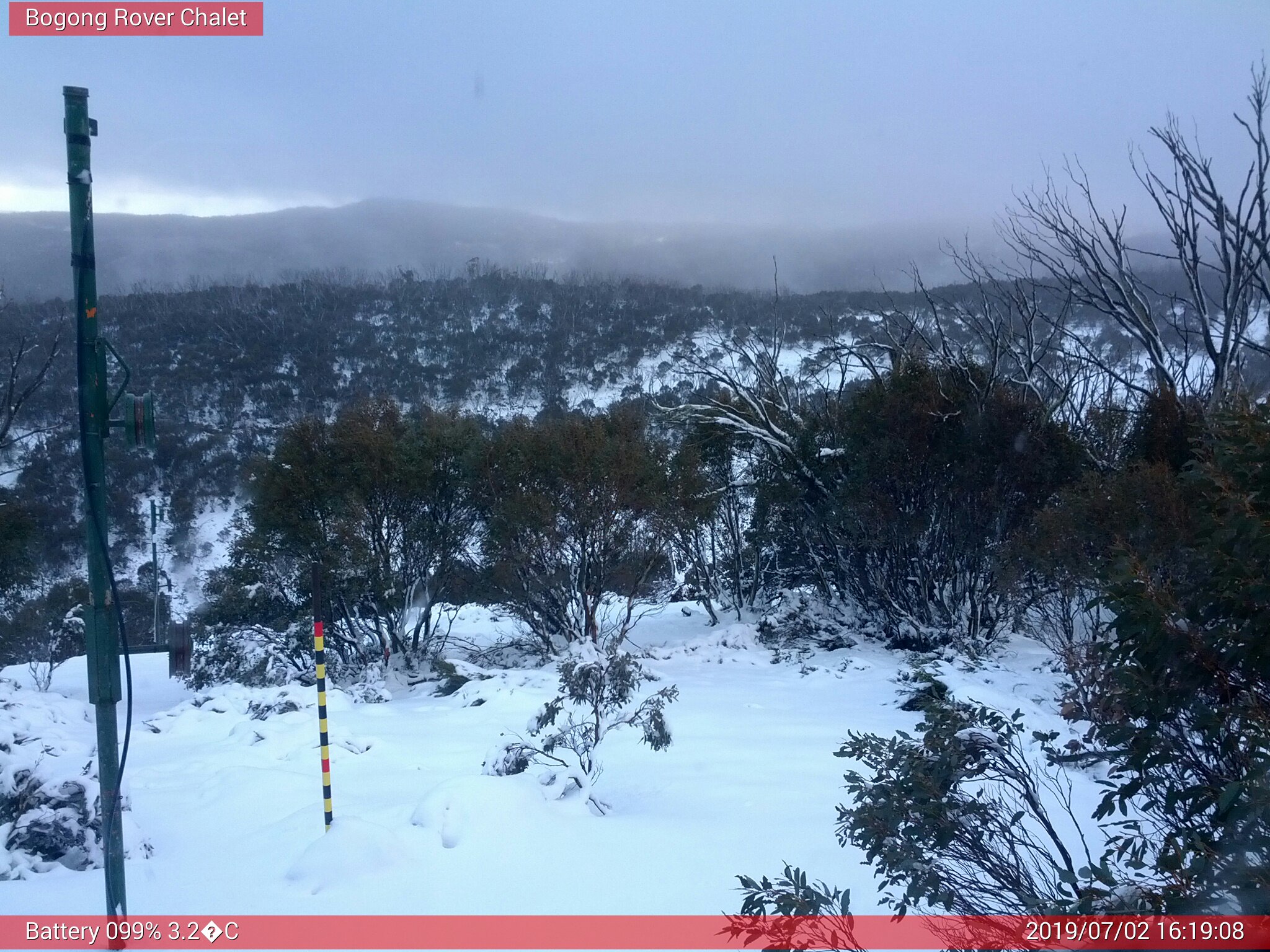 Bogong Web Cam 4:19pm Tuesday 2nd of July 2019