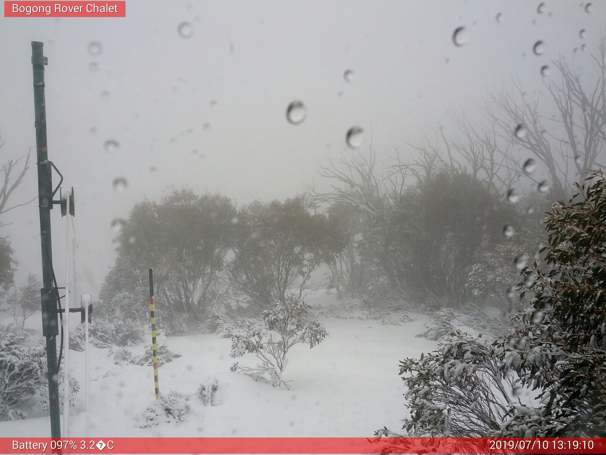 Bogong Web Cam 1:19pm Wednesday 10th of July 2019