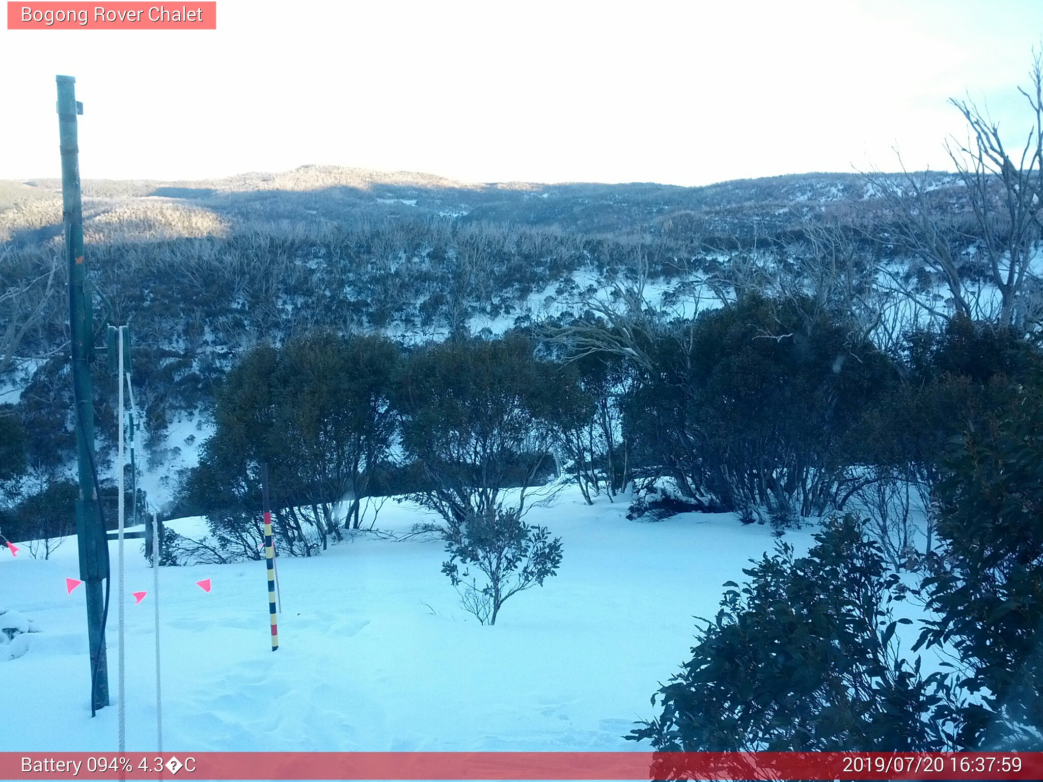 Bogong Web Cam 4:37pm Saturday 20th of July 2019