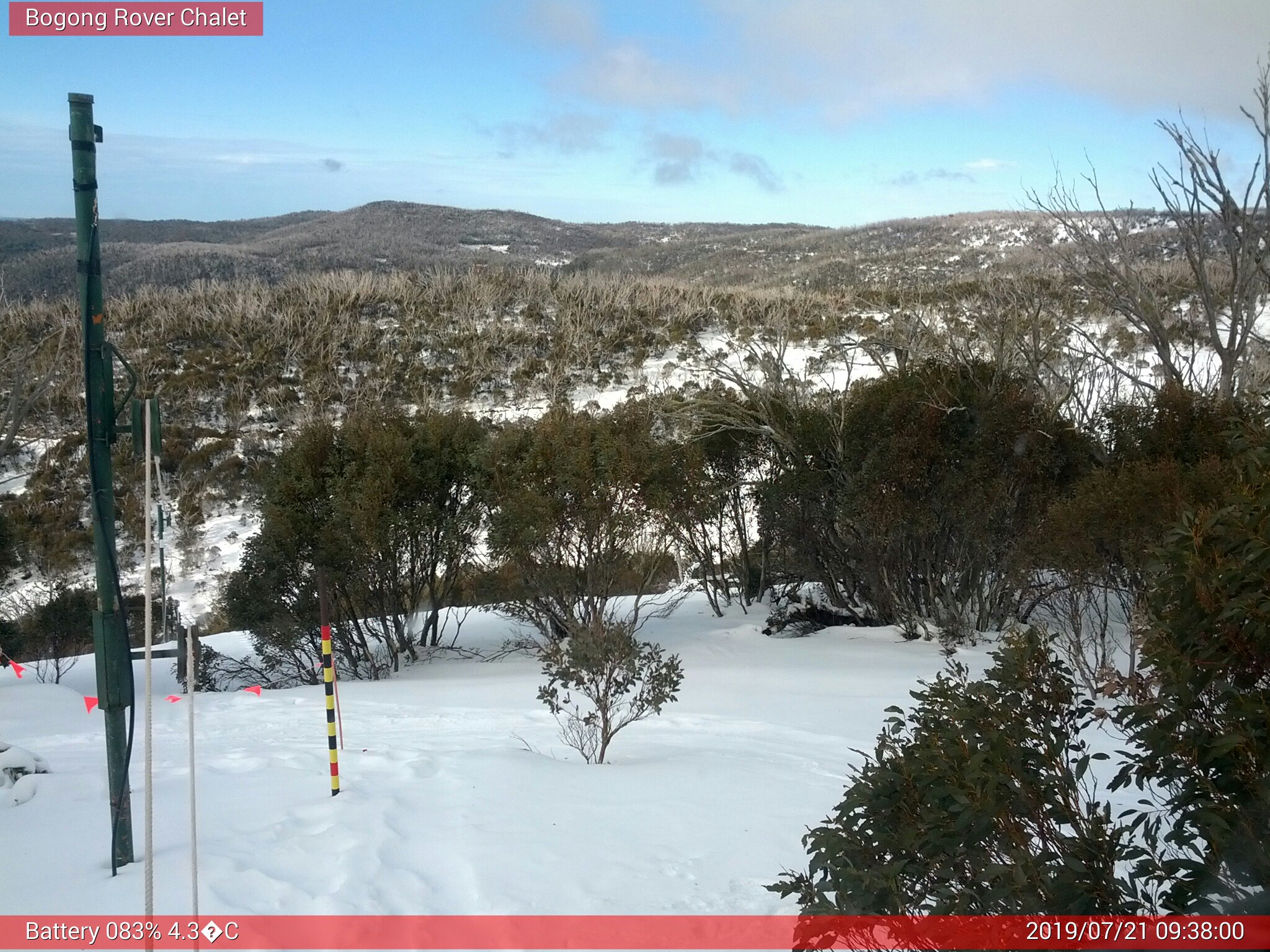 Bogong Web Cam 9:37am Sunday 21st of July 2019