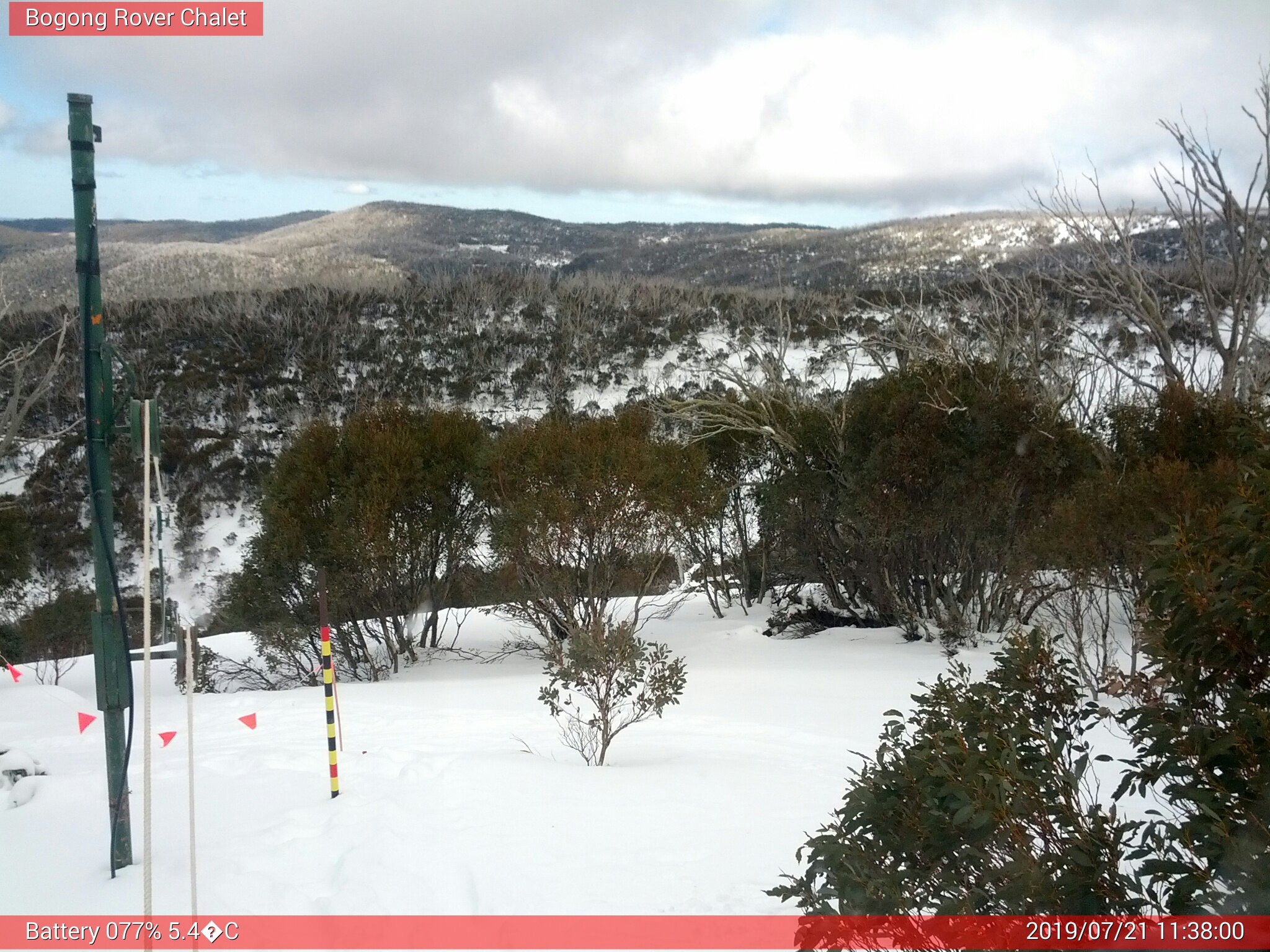 Bogong Web Cam 11:37am Sunday 21st of July 2019