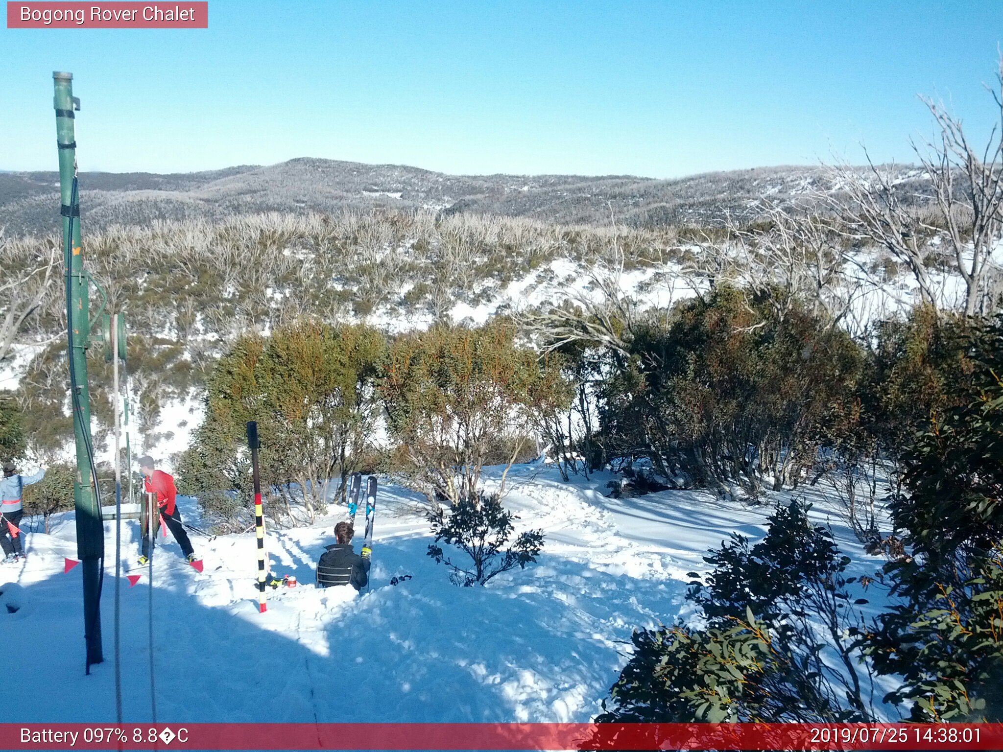 Bogong Web Cam 2:38pm Thursday 25th of July 2019