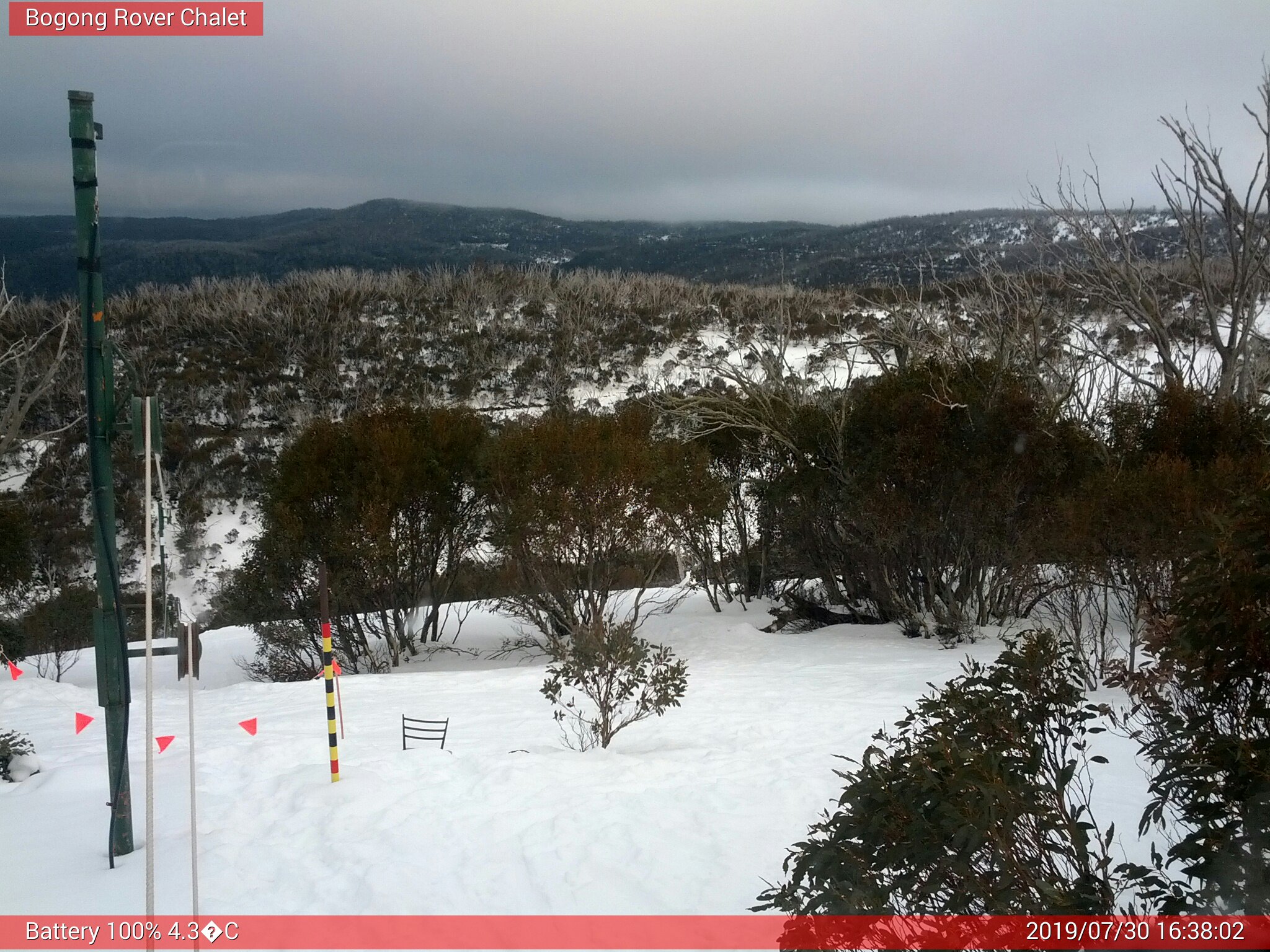 Bogong Web Cam 4:38pm Tuesday 30th of July 2019