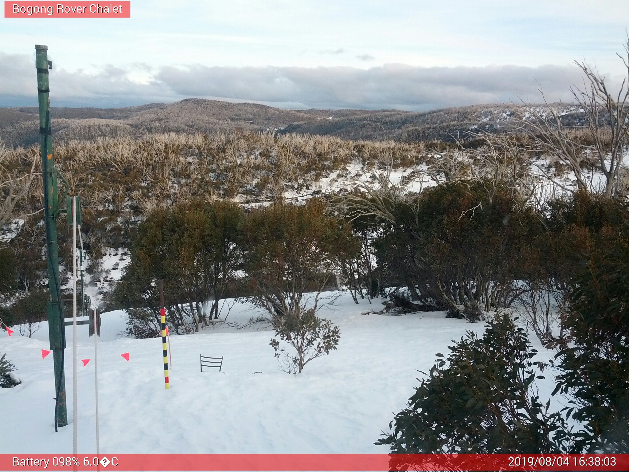 Bogong Web Cam 4:38pm Sunday 4th of August 2019