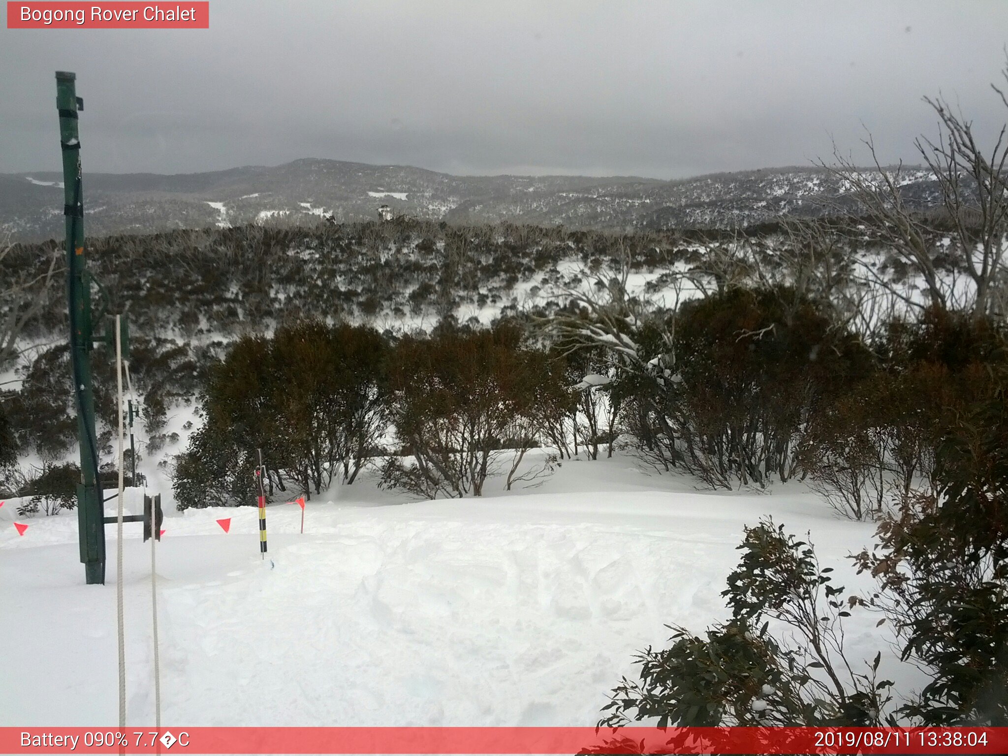 Bogong Web Cam 1:38pm Sunday 11th of August 2019