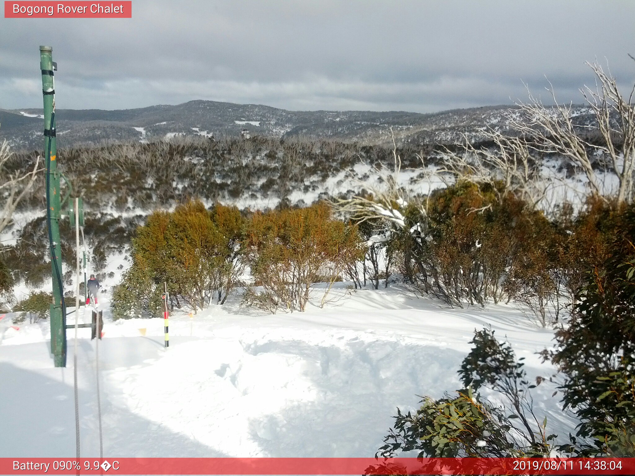 Bogong Web Cam 2:38pm Sunday 11th of August 2019