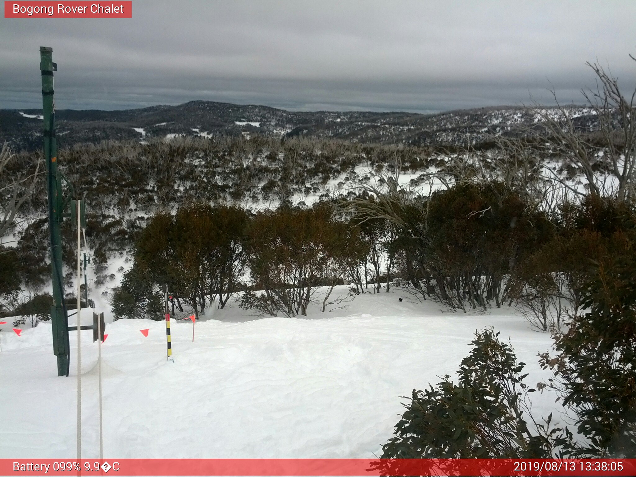 Bogong Web Cam 1:38pm Tuesday 13th of August 2019