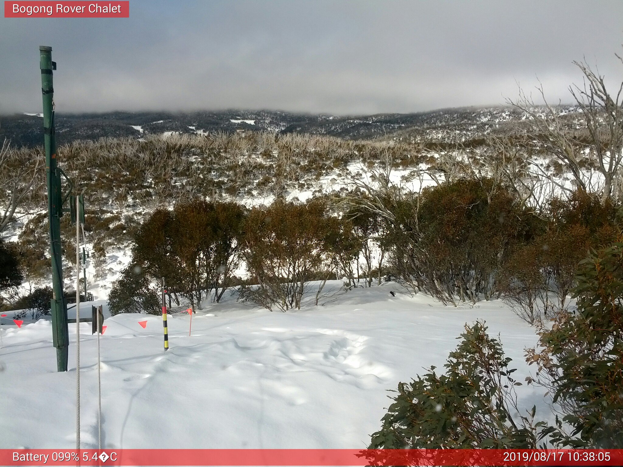 Bogong Web Cam 10:38am Saturday 17th of August 2019