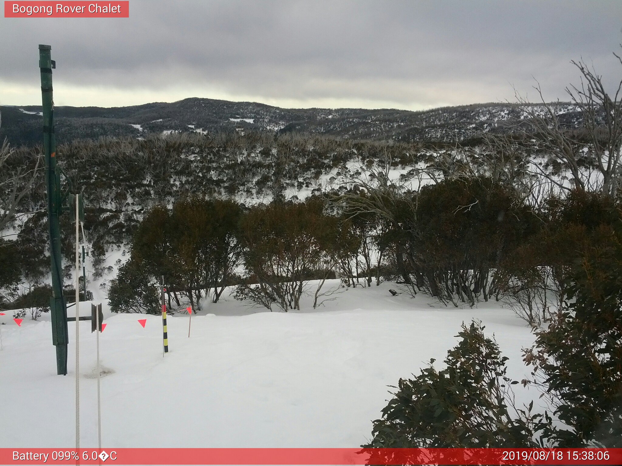 Bogong Web Cam 3:38pm Sunday 18th of August 2019