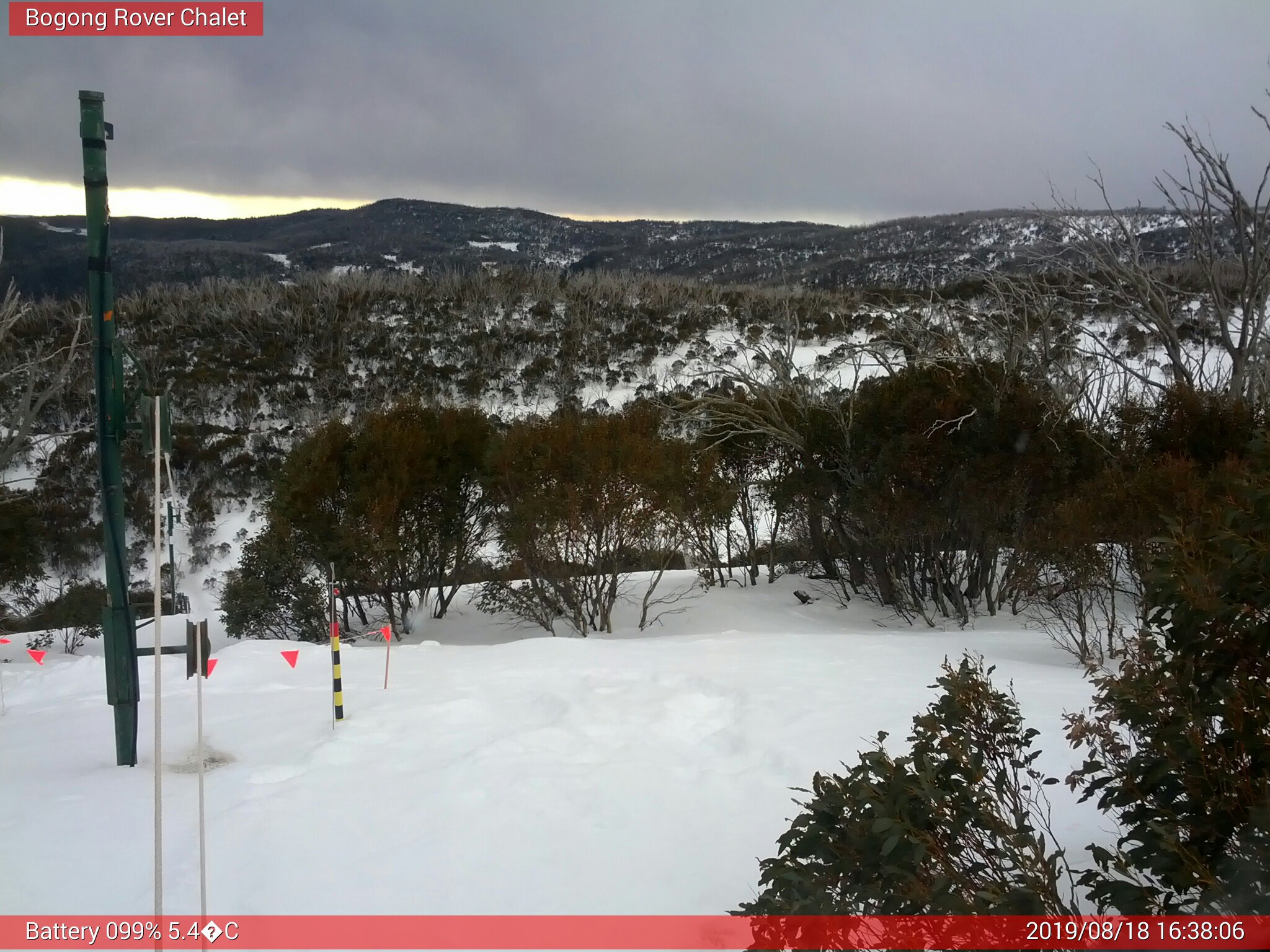 Bogong Web Cam 4:38pm Sunday 18th of August 2019