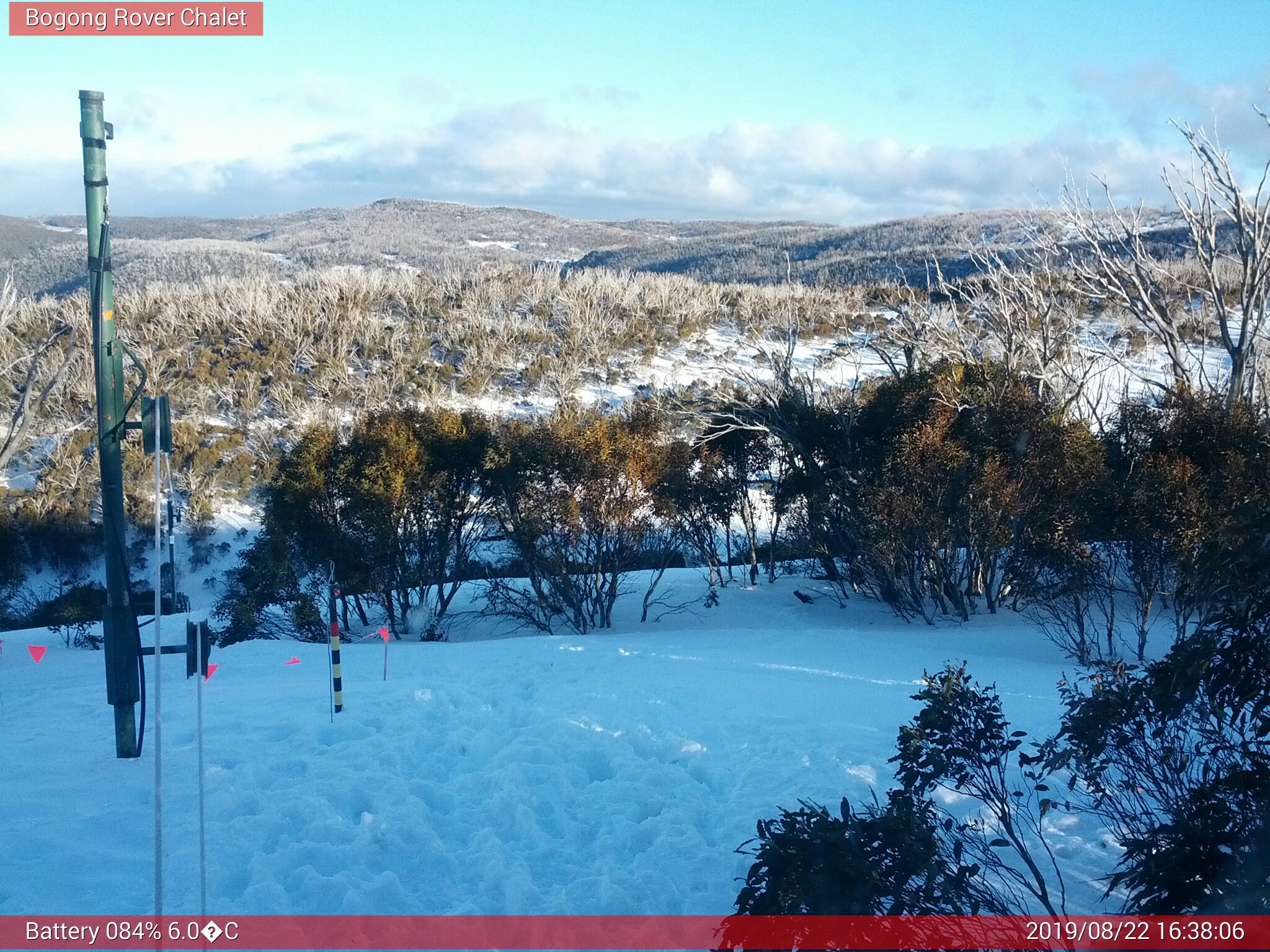 Bogong Web Cam 4:38pm Thursday 22nd of August 2019