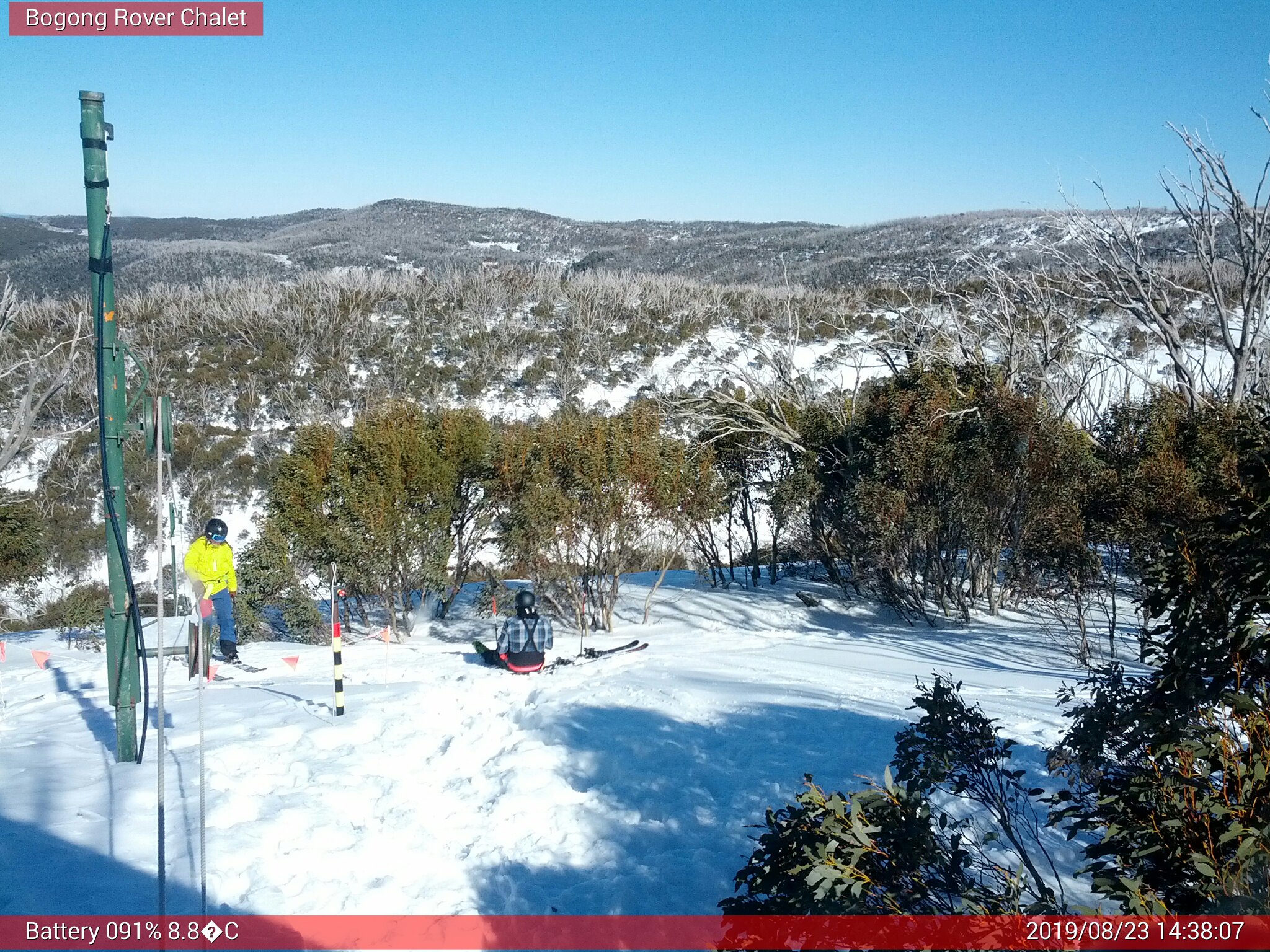 Bogong Web Cam 2:38pm Friday 23rd of August 2019