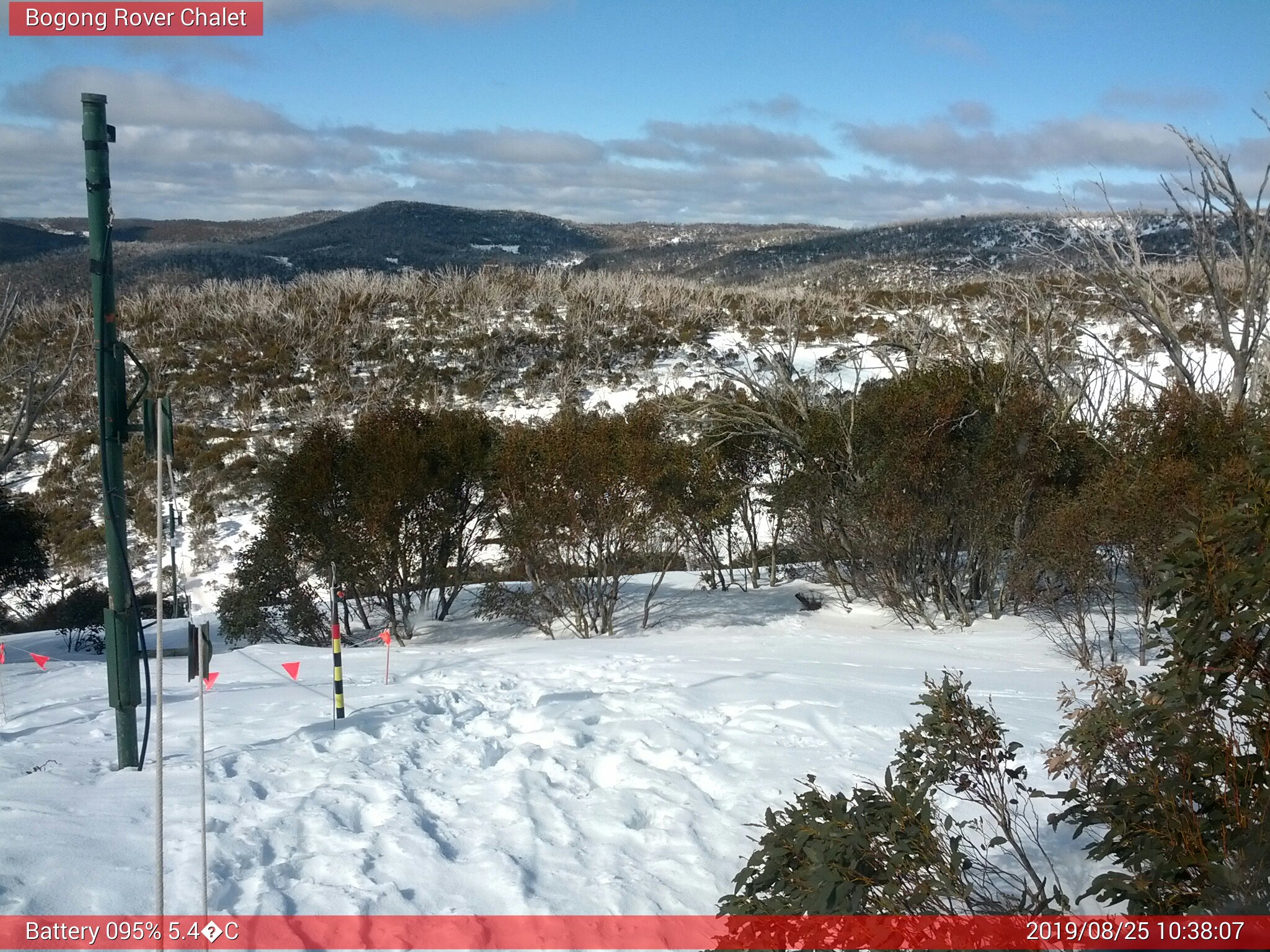 Bogong Web Cam 10:38am Sunday 25th of August 2019