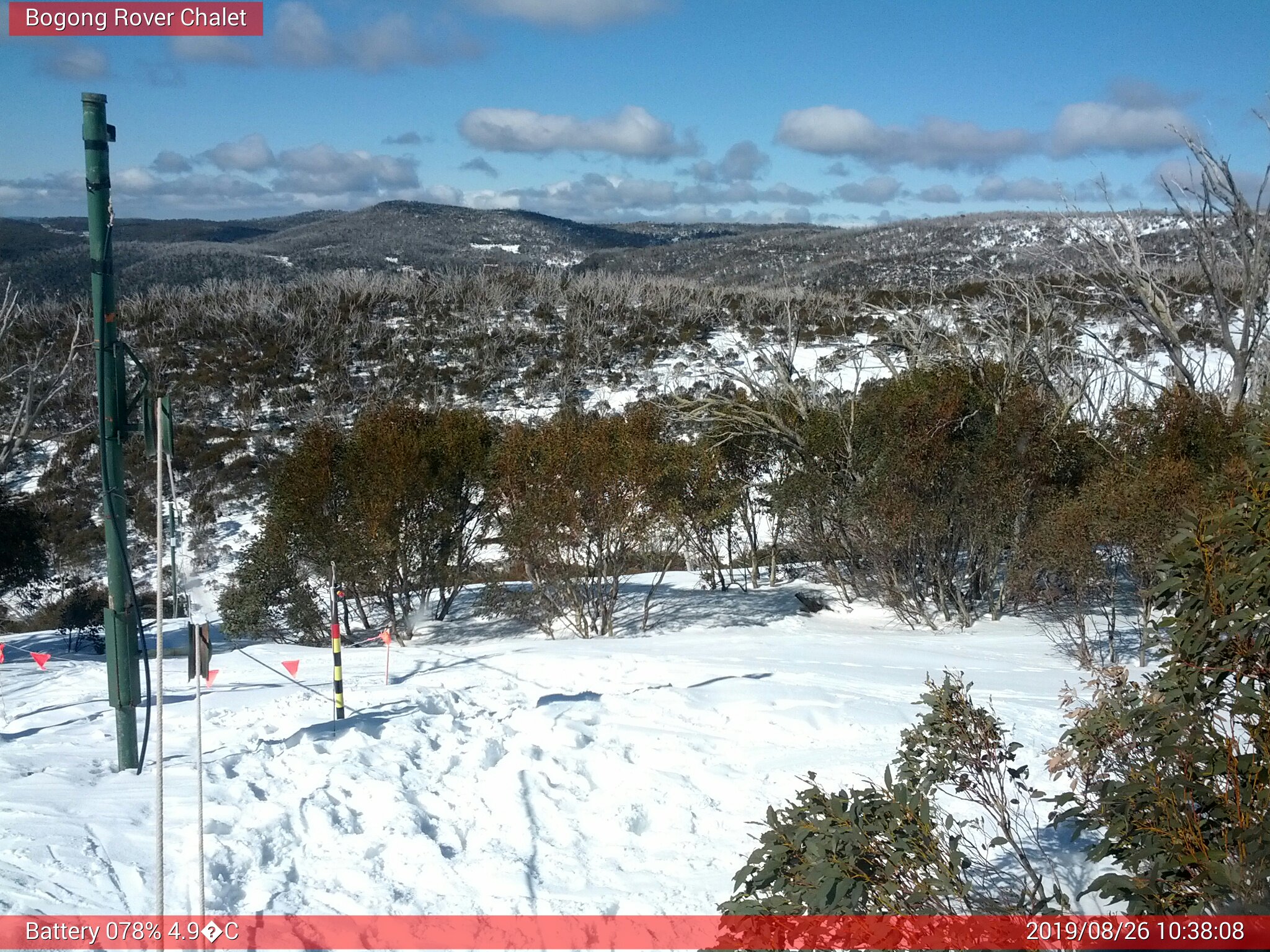 Bogong Web Cam 10:38am Monday 26th of August 2019