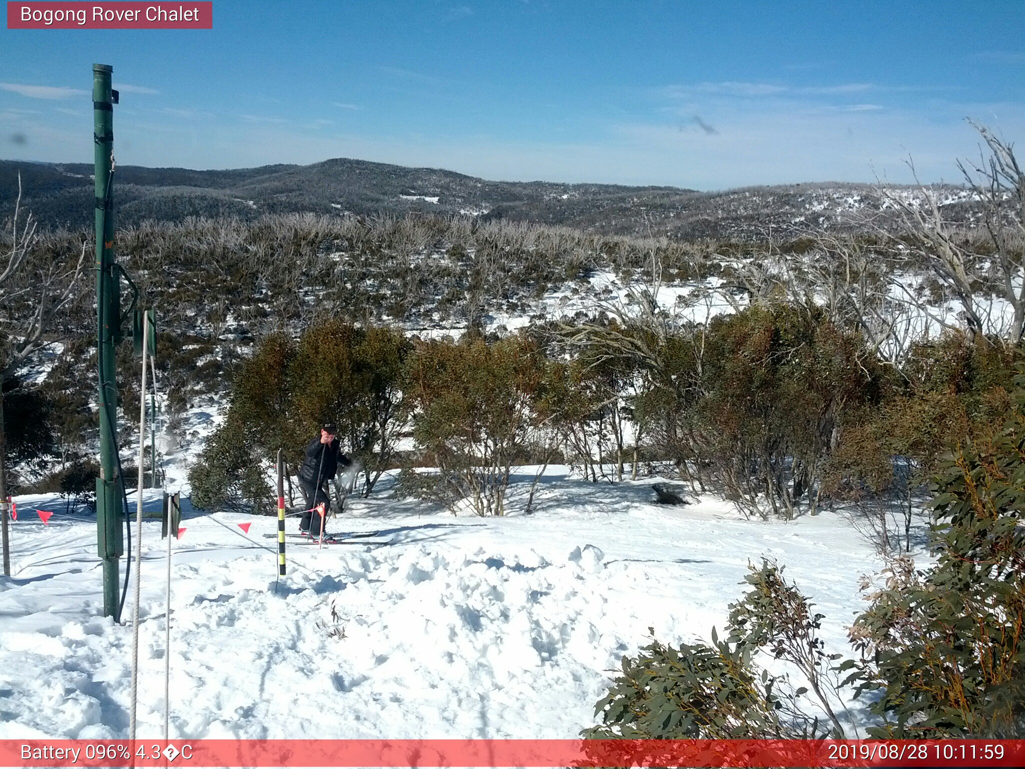 Bogong Web Cam 10:11am Wednesday 28th of August 2019