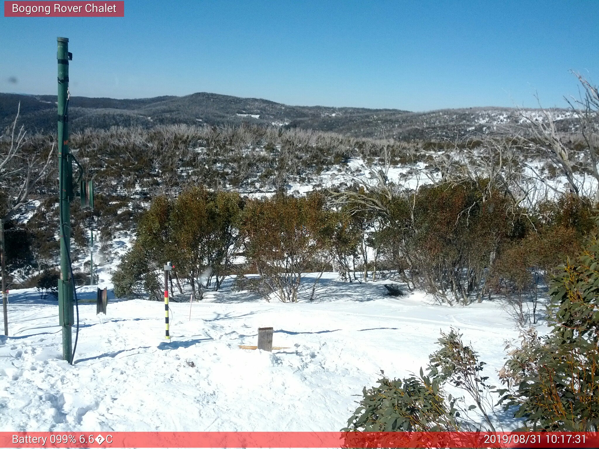 Bogong Web Cam 10:17am Saturday 31st of August 2019