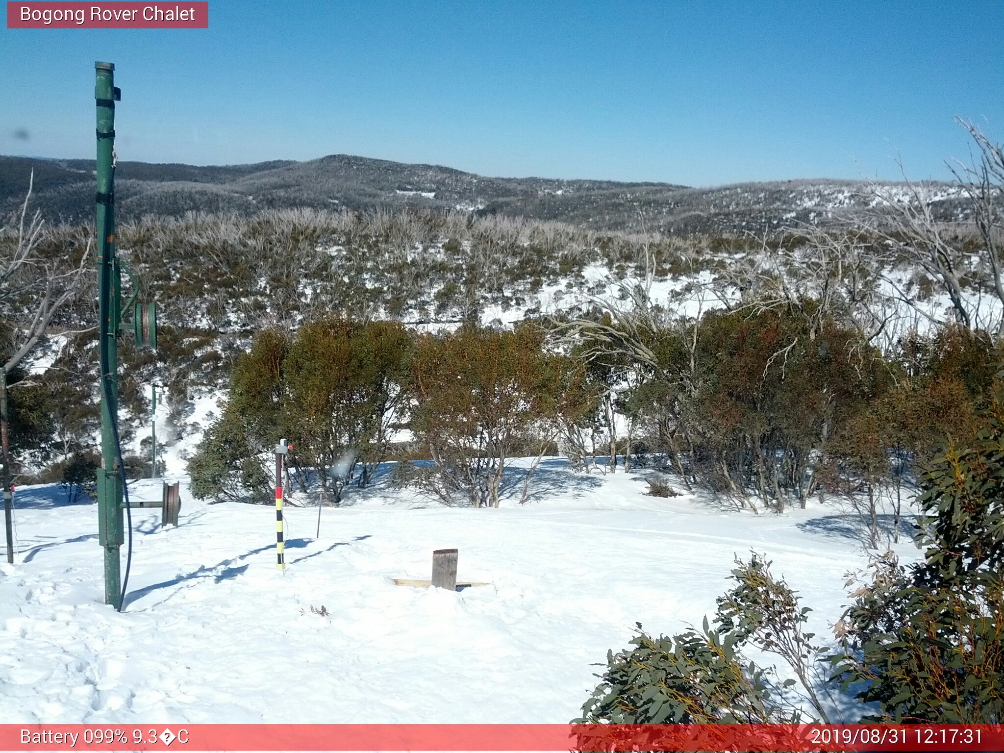 Bogong Web Cam 12:17pm Saturday 31st of August 2019