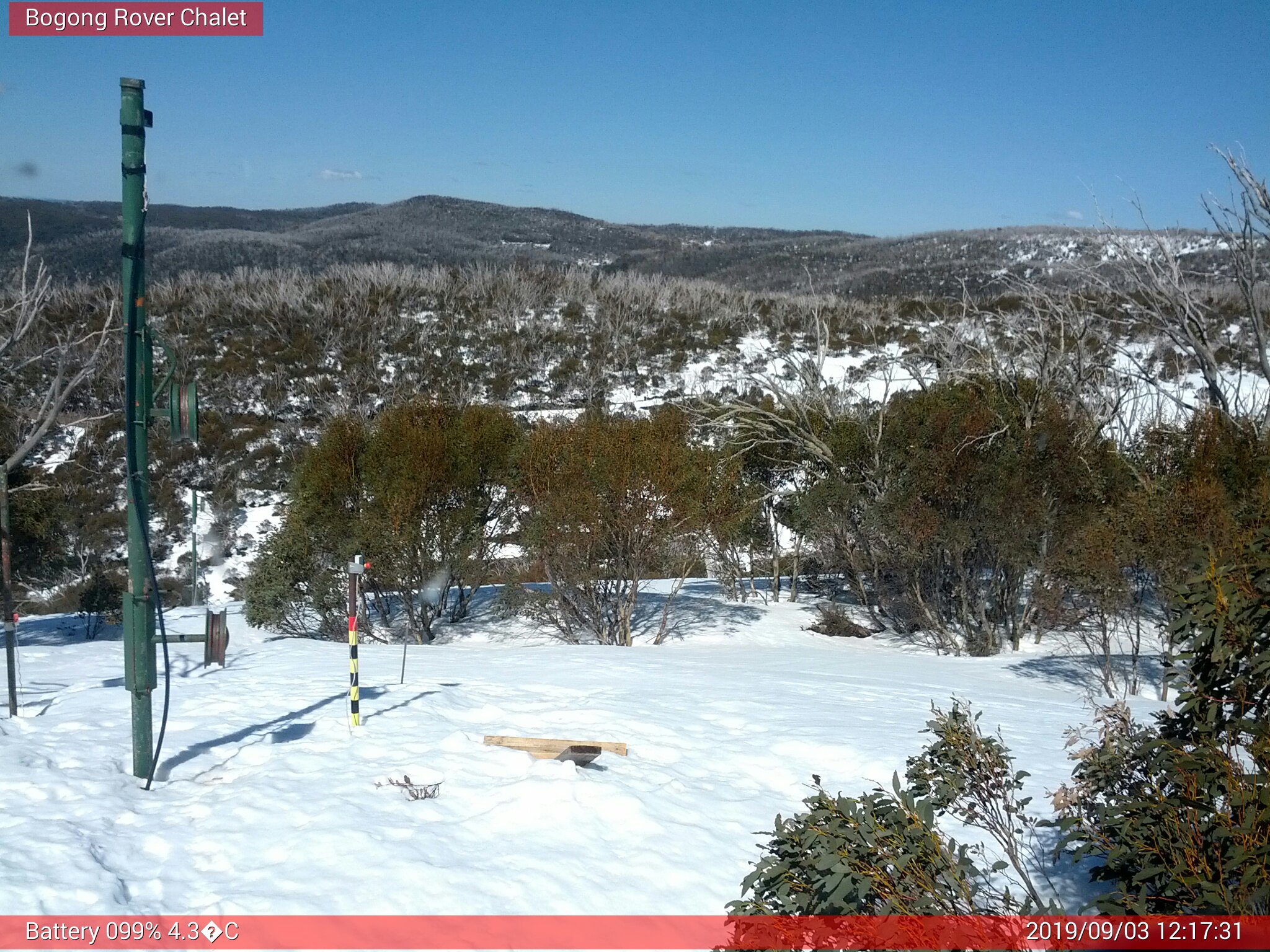 Bogong Web Cam 12:17pm Tuesday 3rd of September 2019