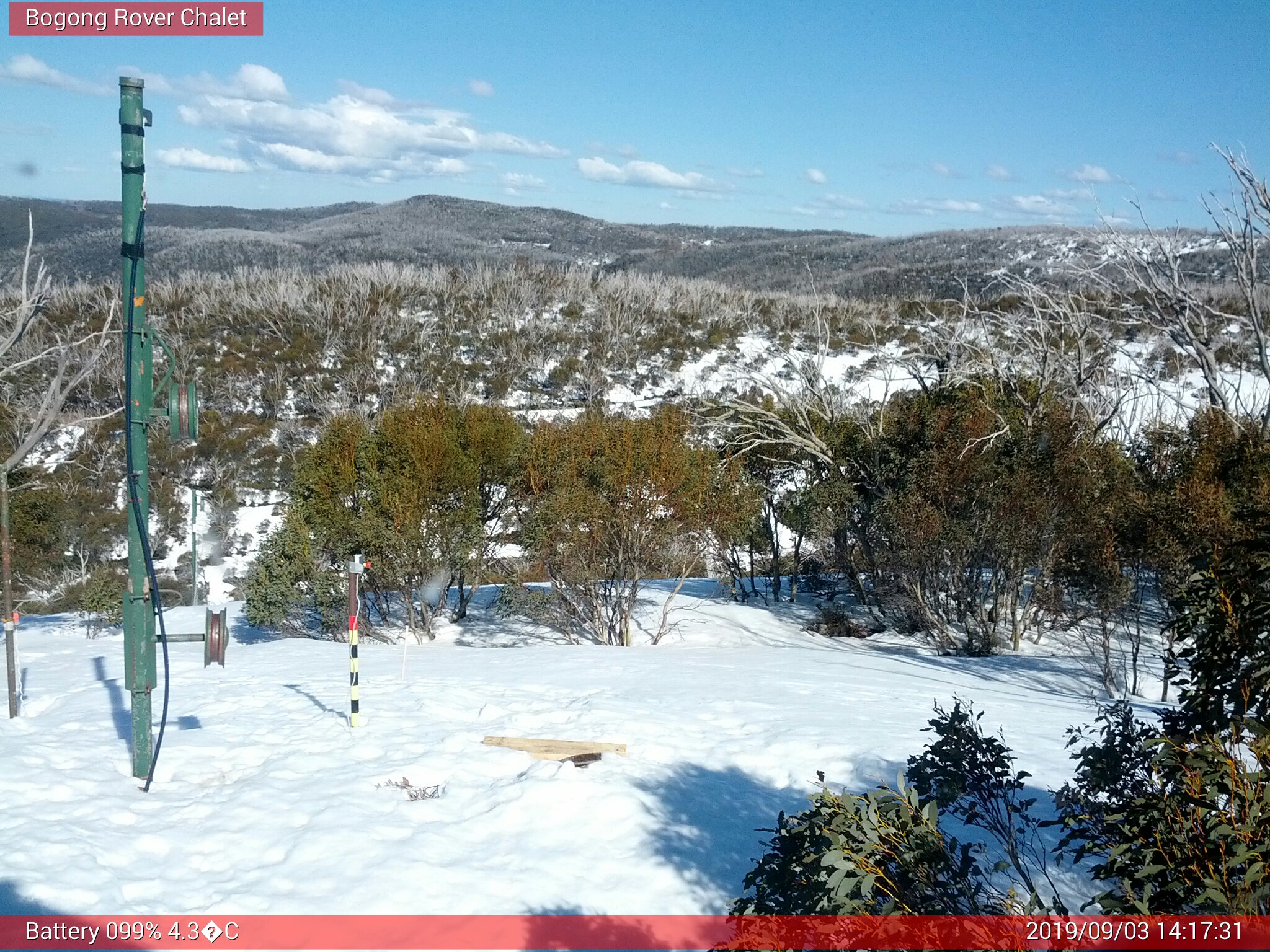 Bogong Web Cam 2:17pm Tuesday 3rd of September 2019