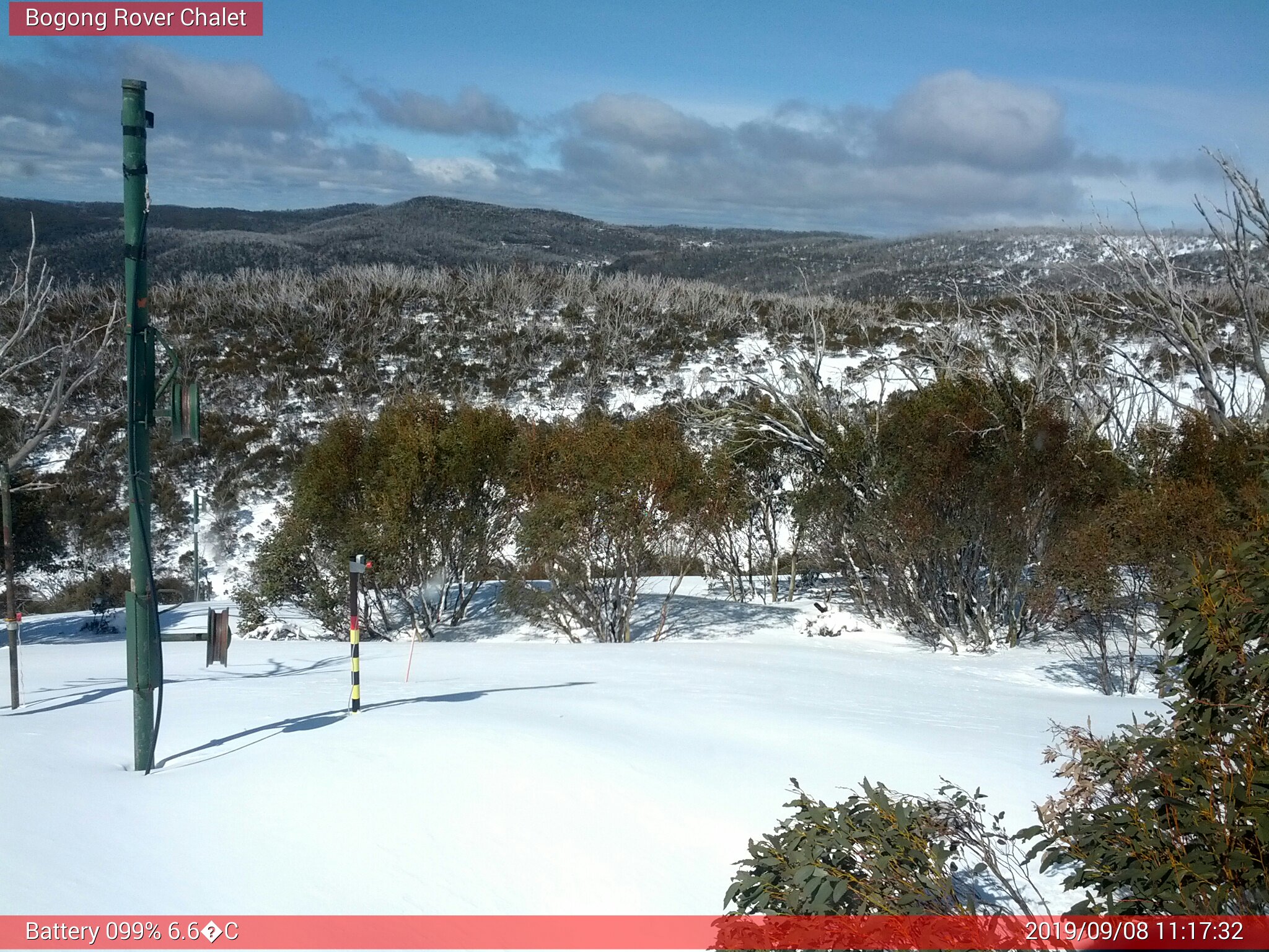 Bogong Web Cam 11:17am Sunday 8th of September 2019