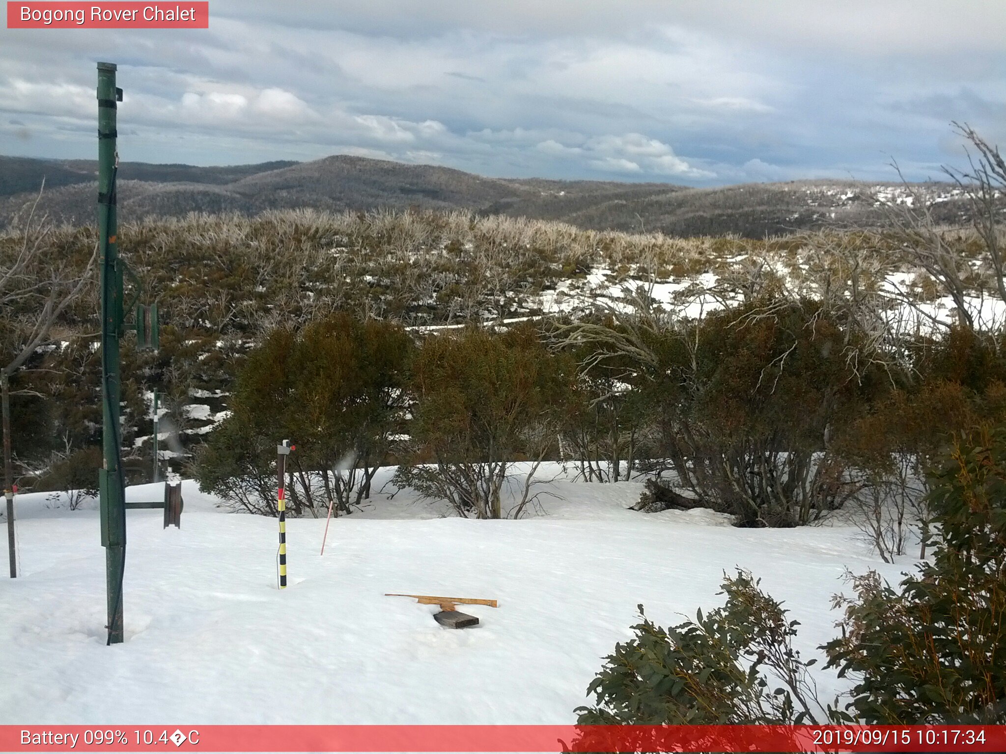 Bogong Web Cam 10:17am Sunday 15th of September 2019