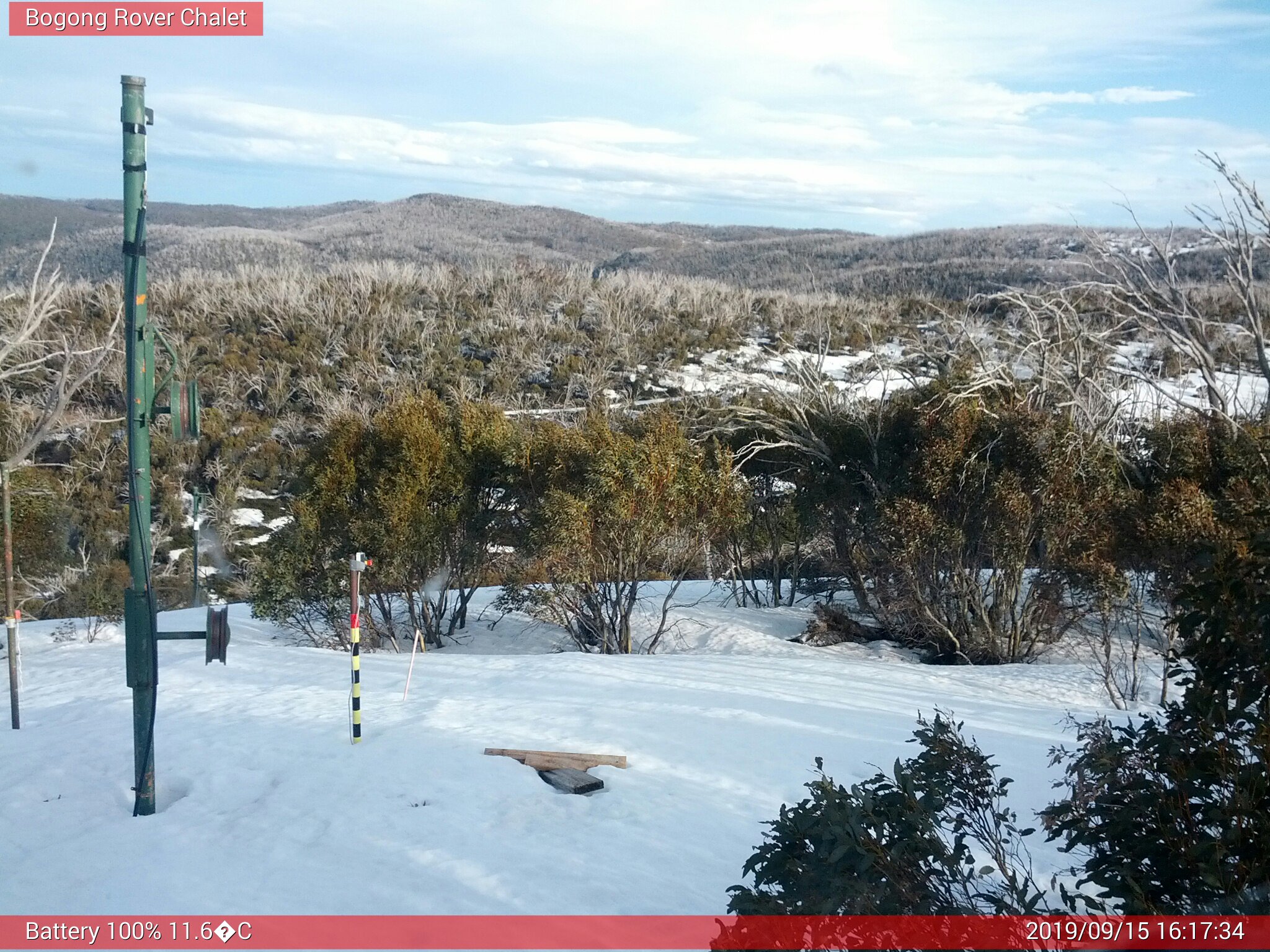 Bogong Web Cam 4:17pm Sunday 15th of September 2019