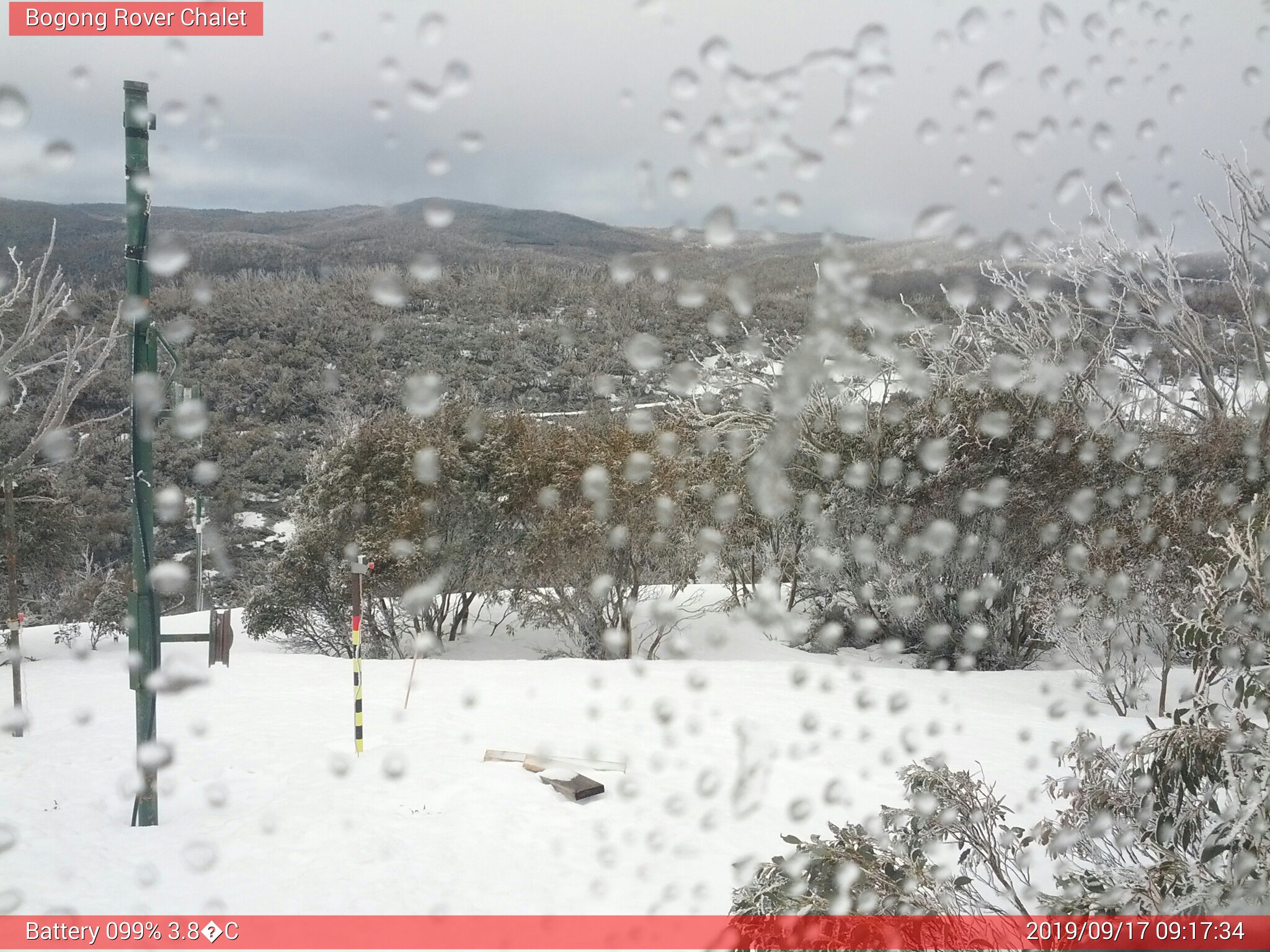 Bogong Web Cam 9:17am Tuesday 17th of September 2019