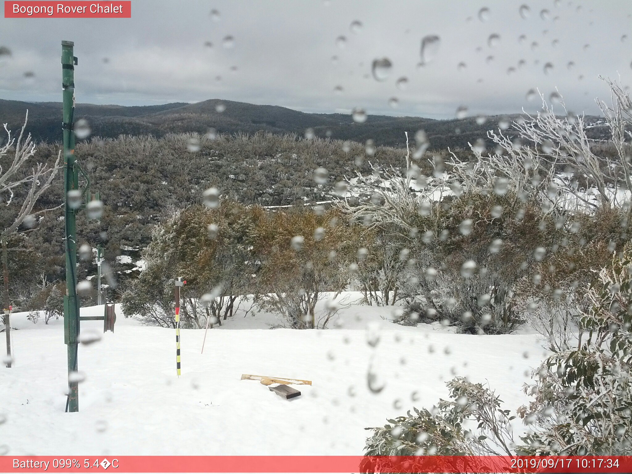 Bogong Web Cam 10:17am Tuesday 17th of September 2019