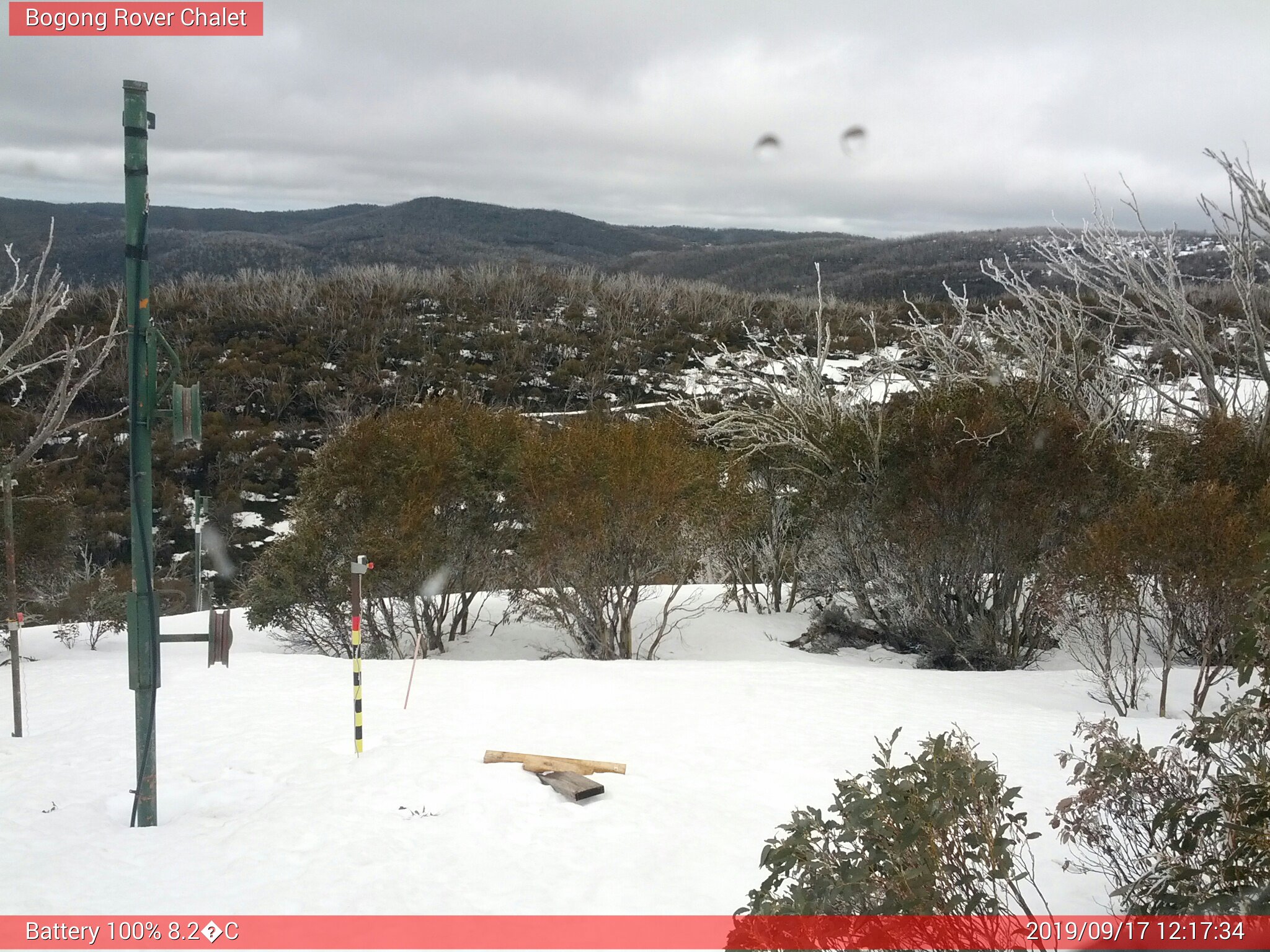 Bogong Web Cam 12:17pm Tuesday 17th of September 2019