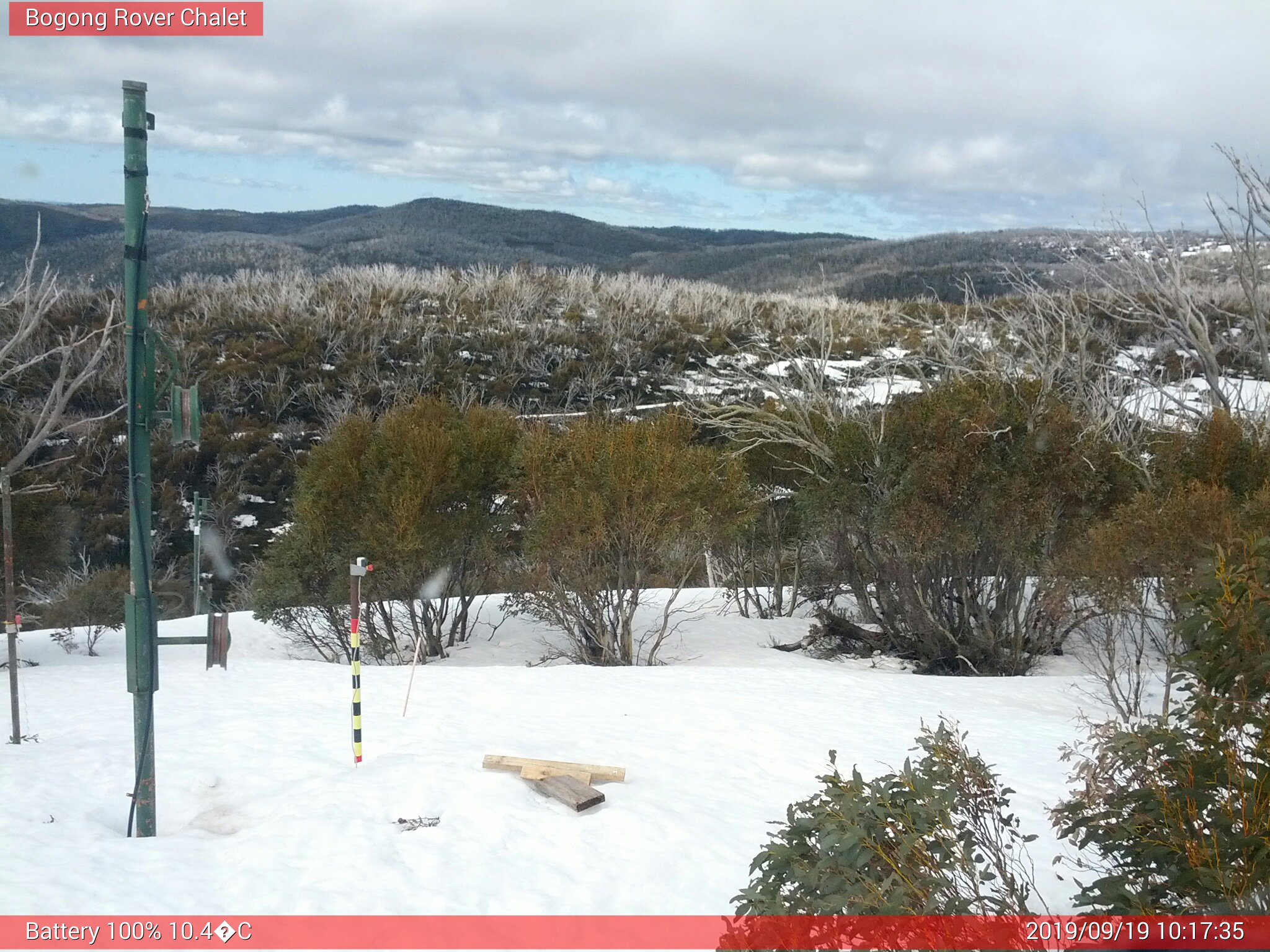 Bogong Web Cam 10:17am Thursday 19th of September 2019