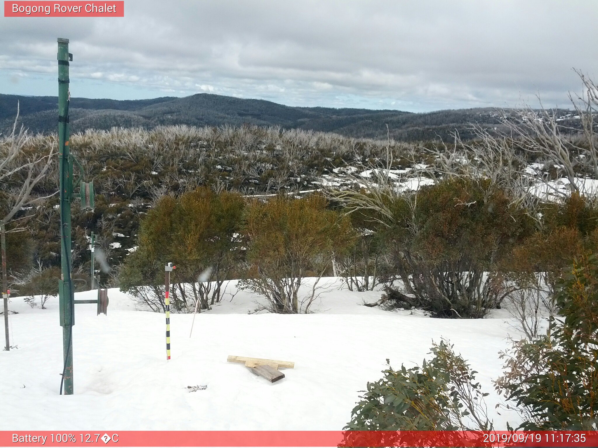 Bogong Web Cam 11:17am Thursday 19th of September 2019