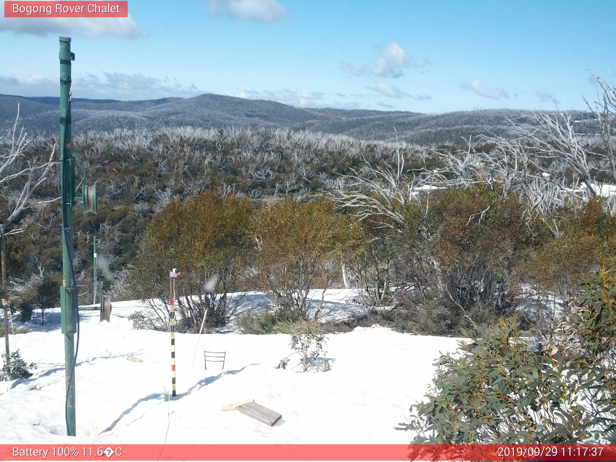 Bogong Web Cam 11:17am Sunday 29th of September 2019