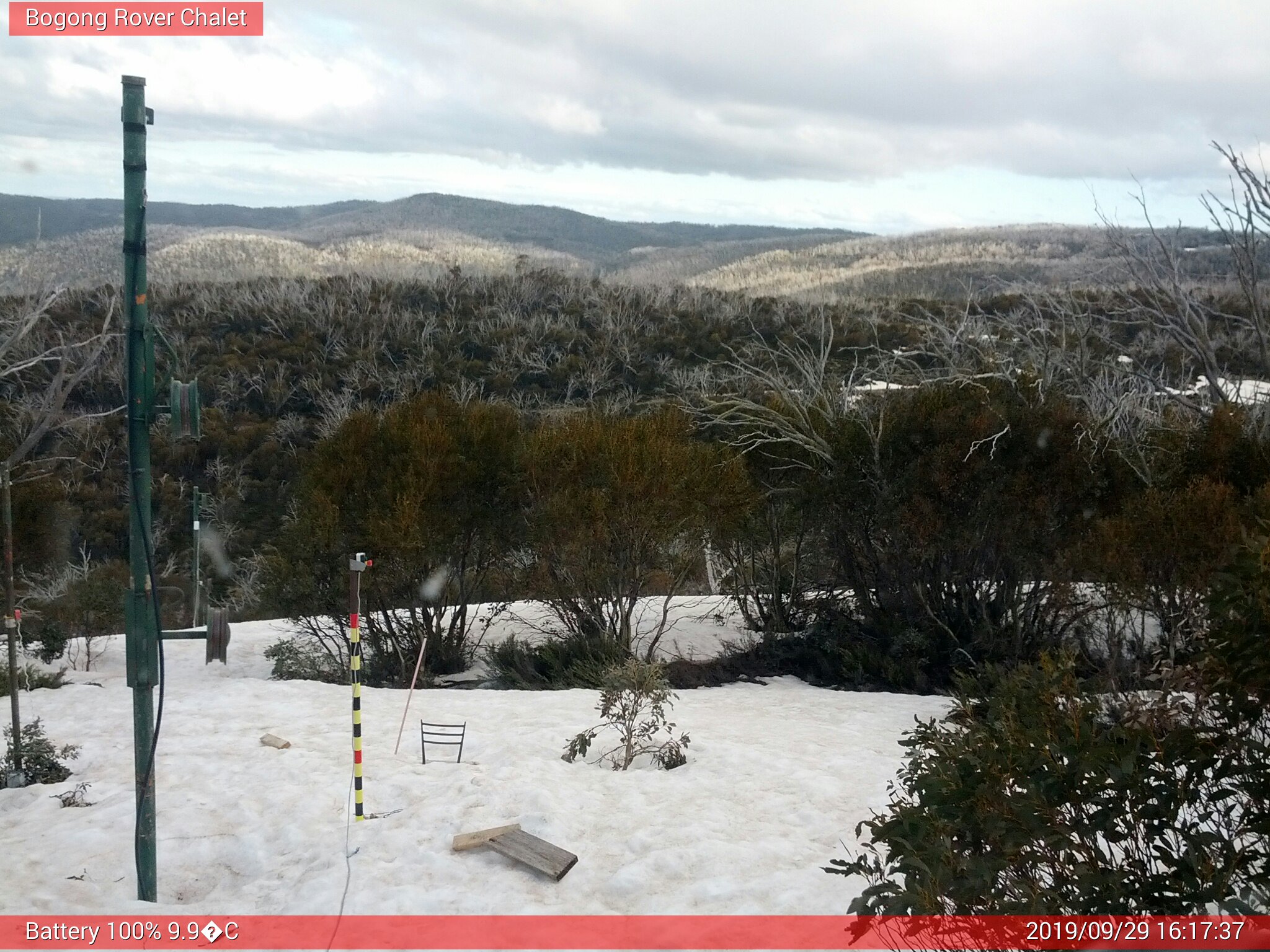 Bogong Web Cam 4:17pm Sunday 29th of September 2019