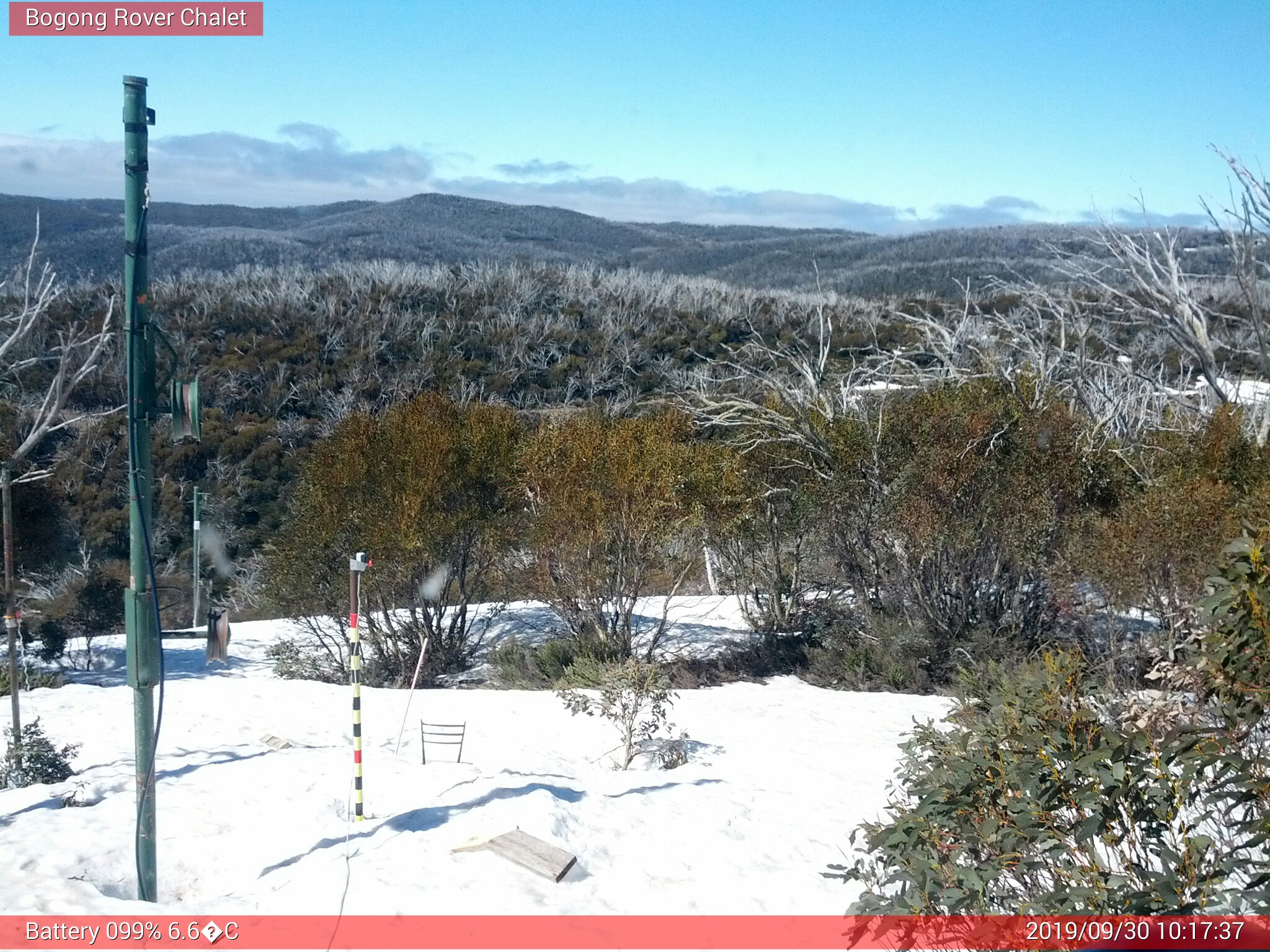 Bogong Web Cam 10:17am Monday 30th of September 2019