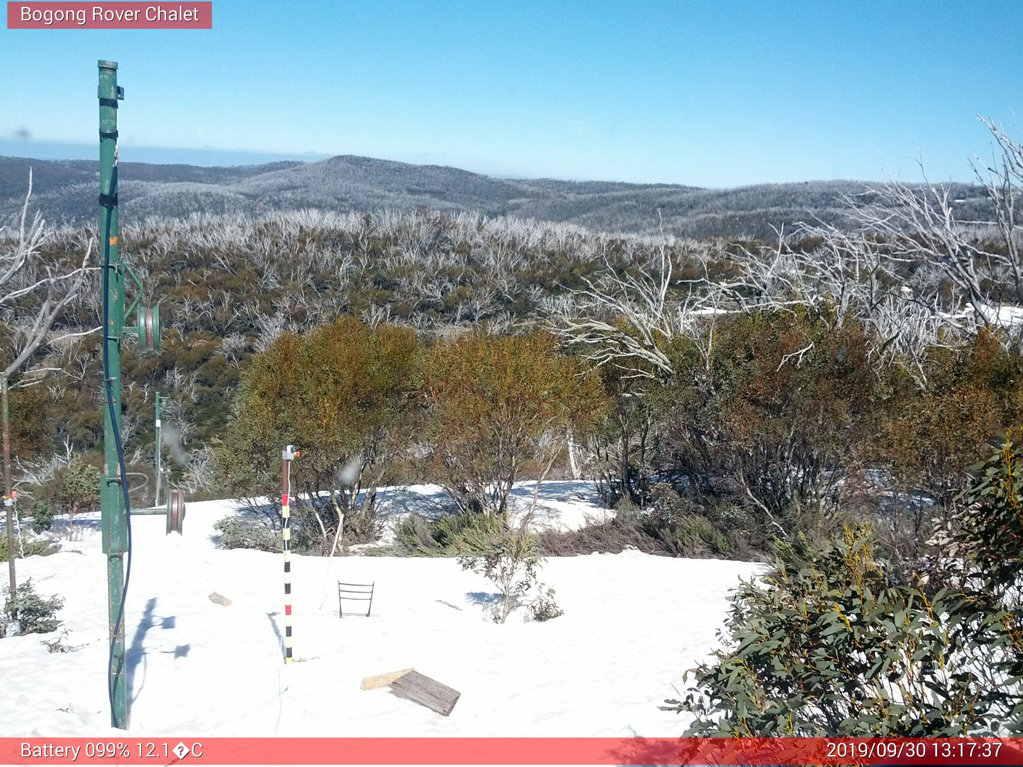 Bogong Web Cam 1:17pm Monday 30th of September 2019