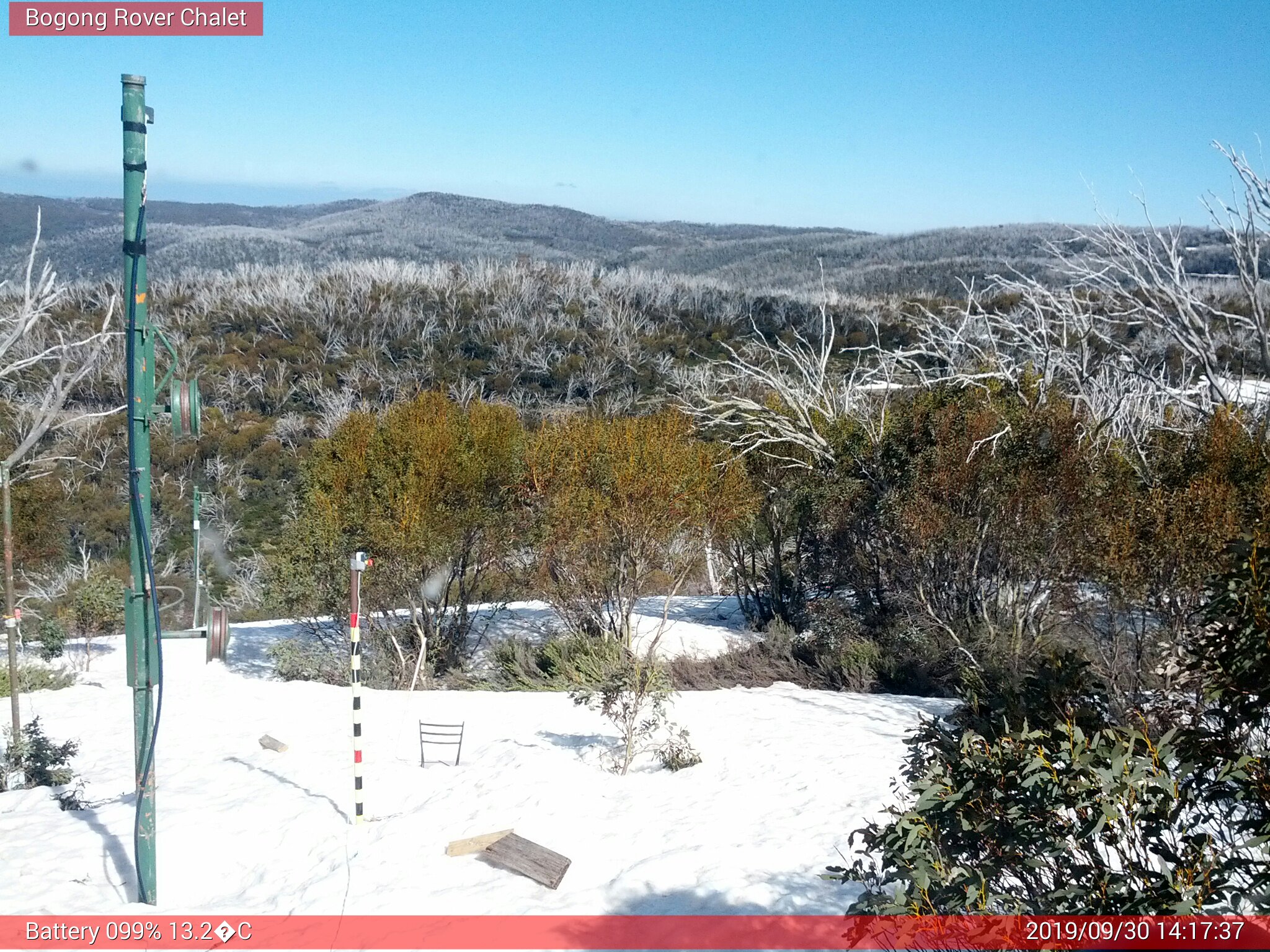 Bogong Web Cam 2:17pm Monday 30th of September 2019