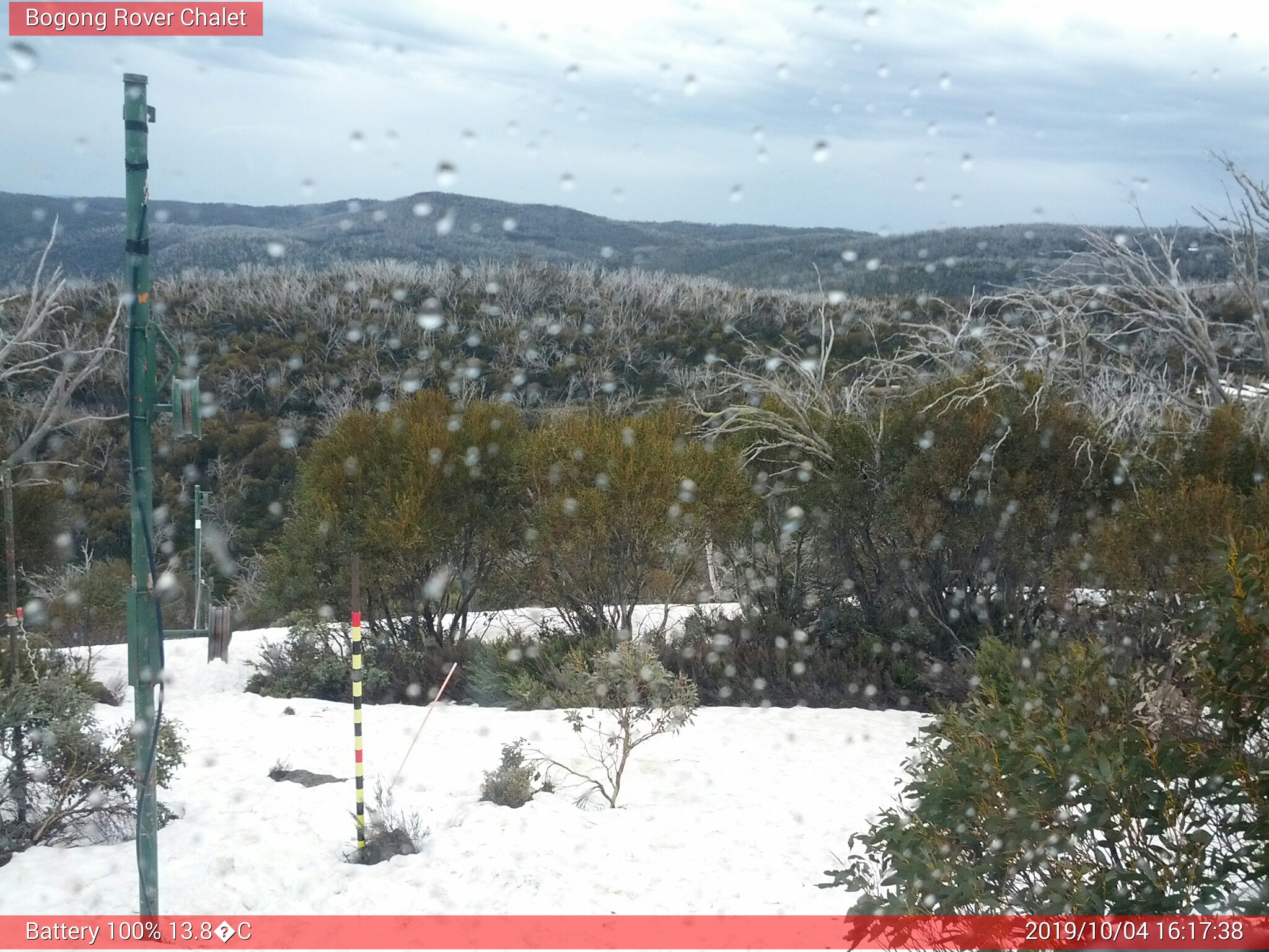 Bogong Web Cam 4:17pm Friday 4th of October 2019