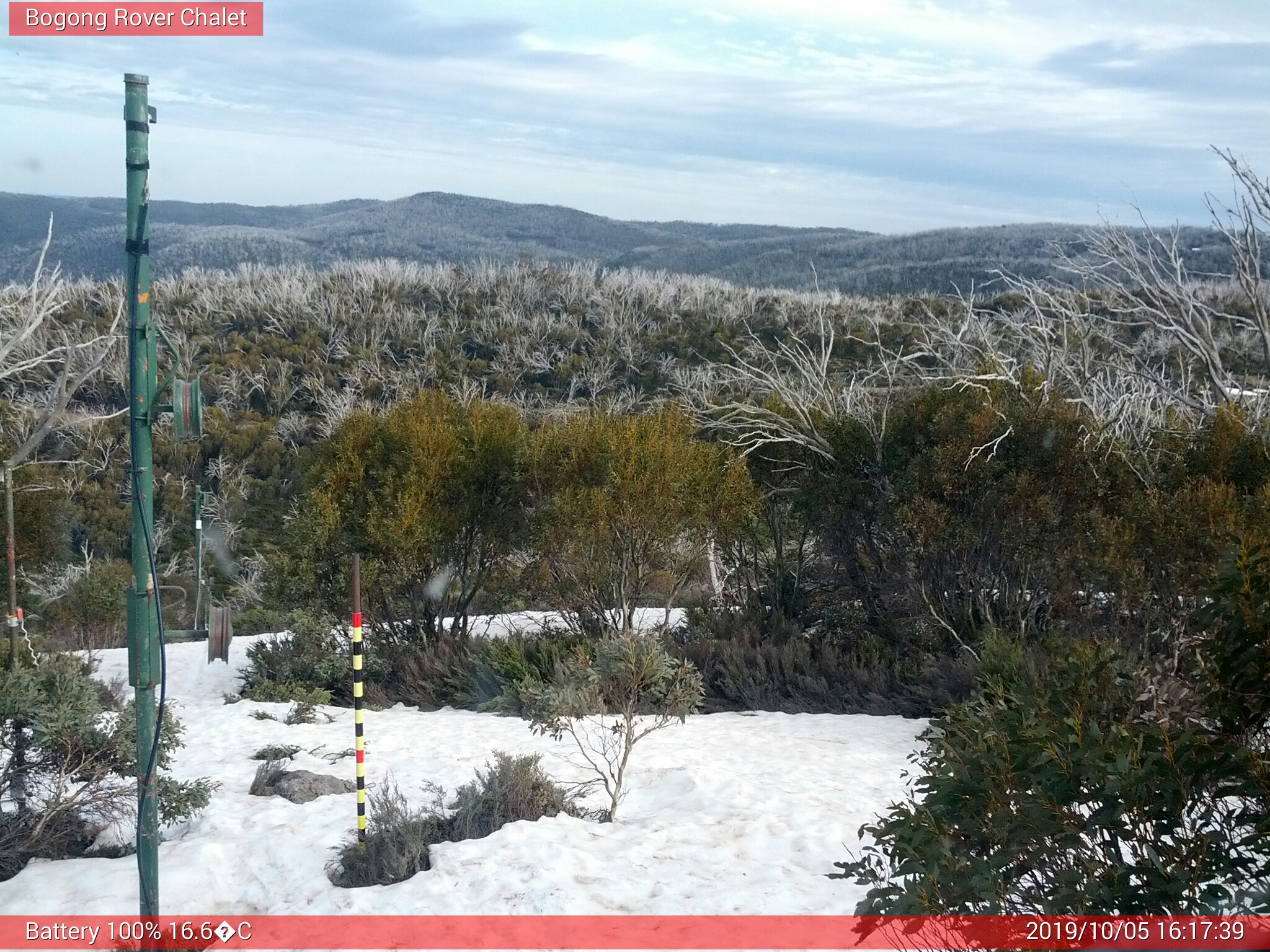 Bogong Web Cam 4:17pm Saturday 5th of October 2019