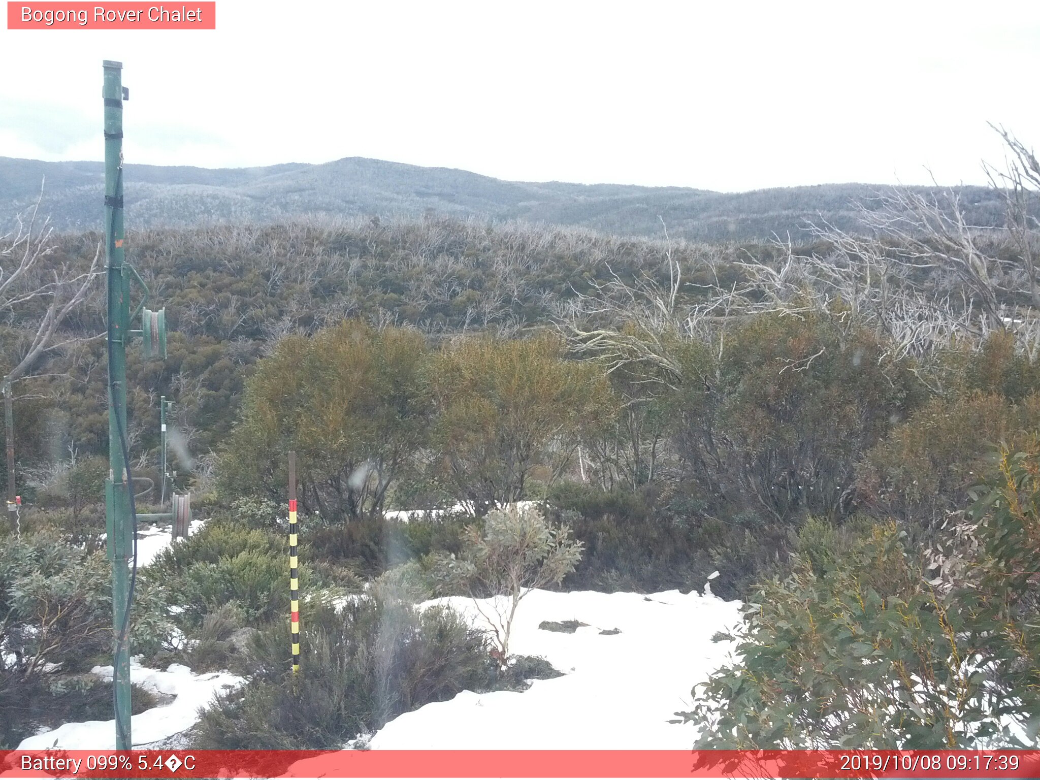 Bogong Web Cam 9:17am Tuesday 8th of October 2019