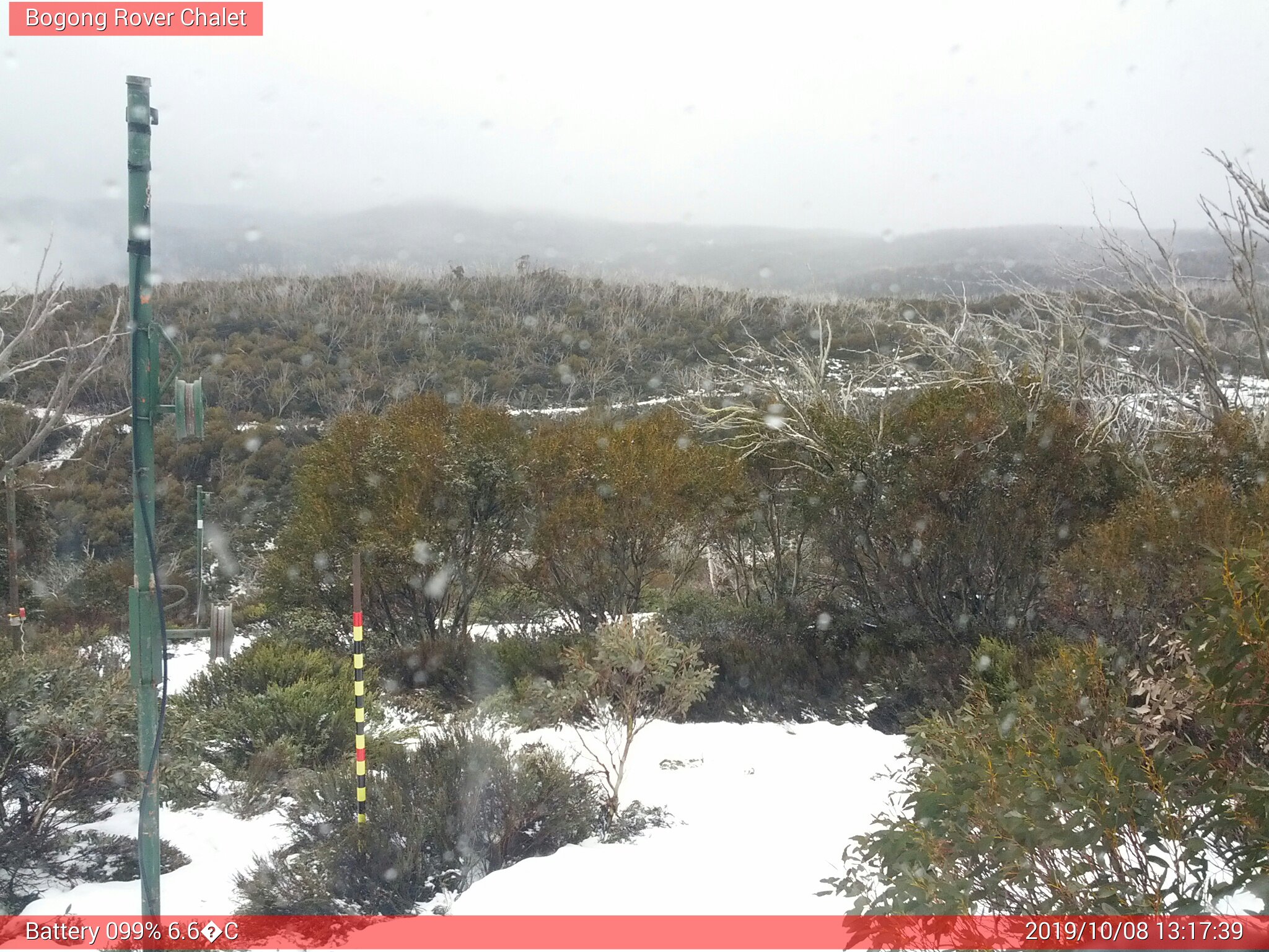 Bogong Web Cam 1:17pm Tuesday 8th of October 2019