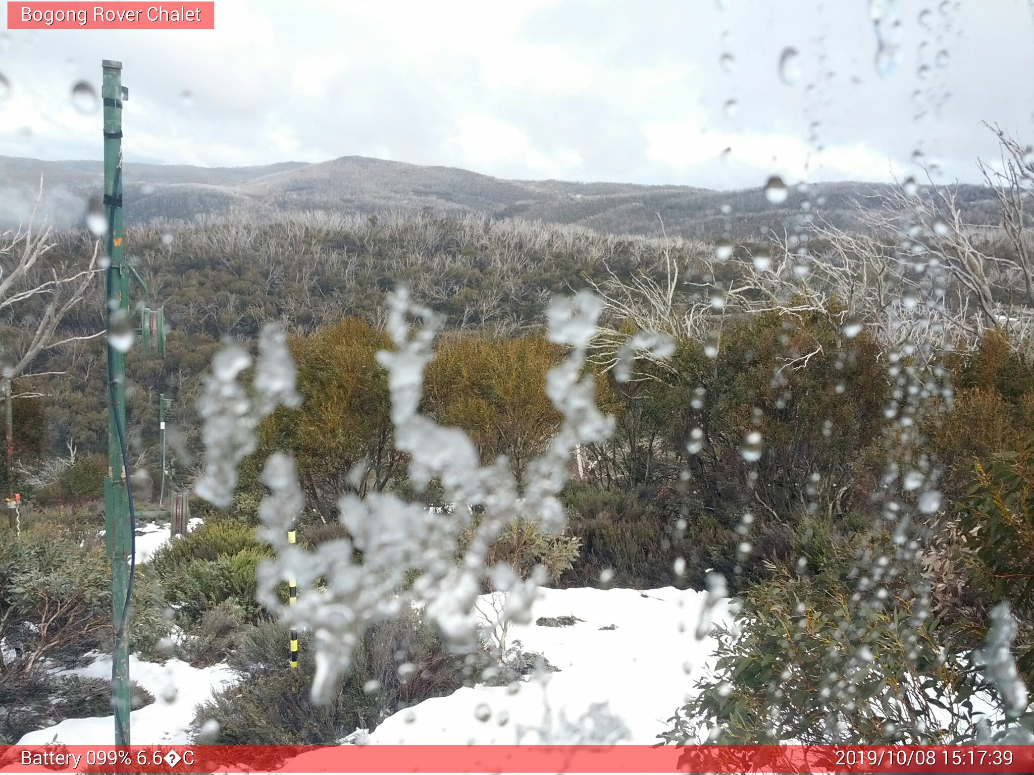 Bogong Web Cam 3:17pm Tuesday 8th of October 2019