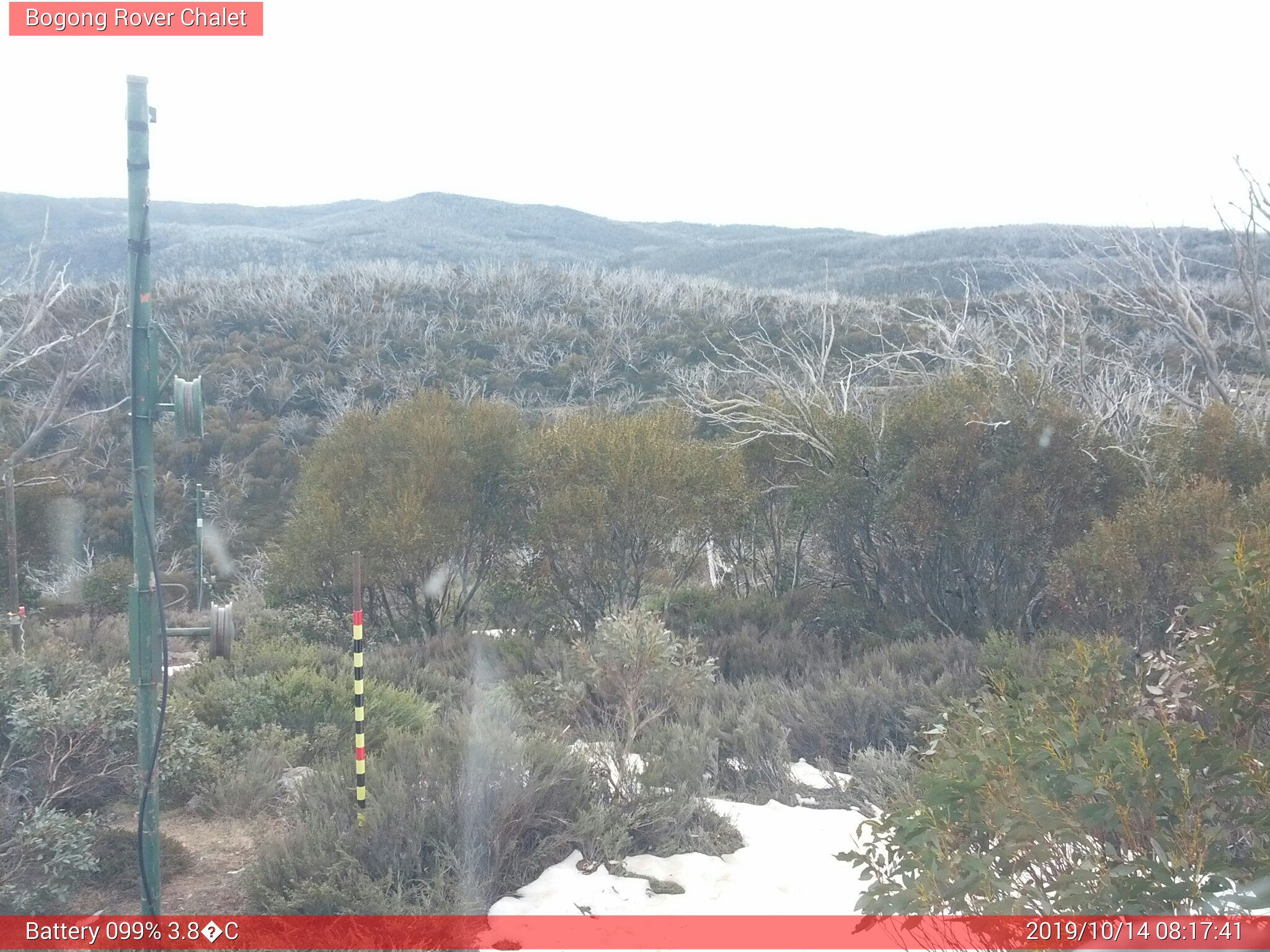 Bogong Web Cam 8:17am Monday 14th of October 2019