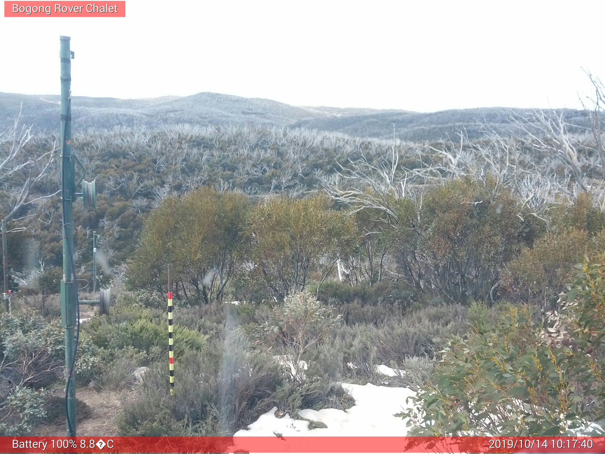 Bogong Web Cam 10:17am Monday 14th of October 2019